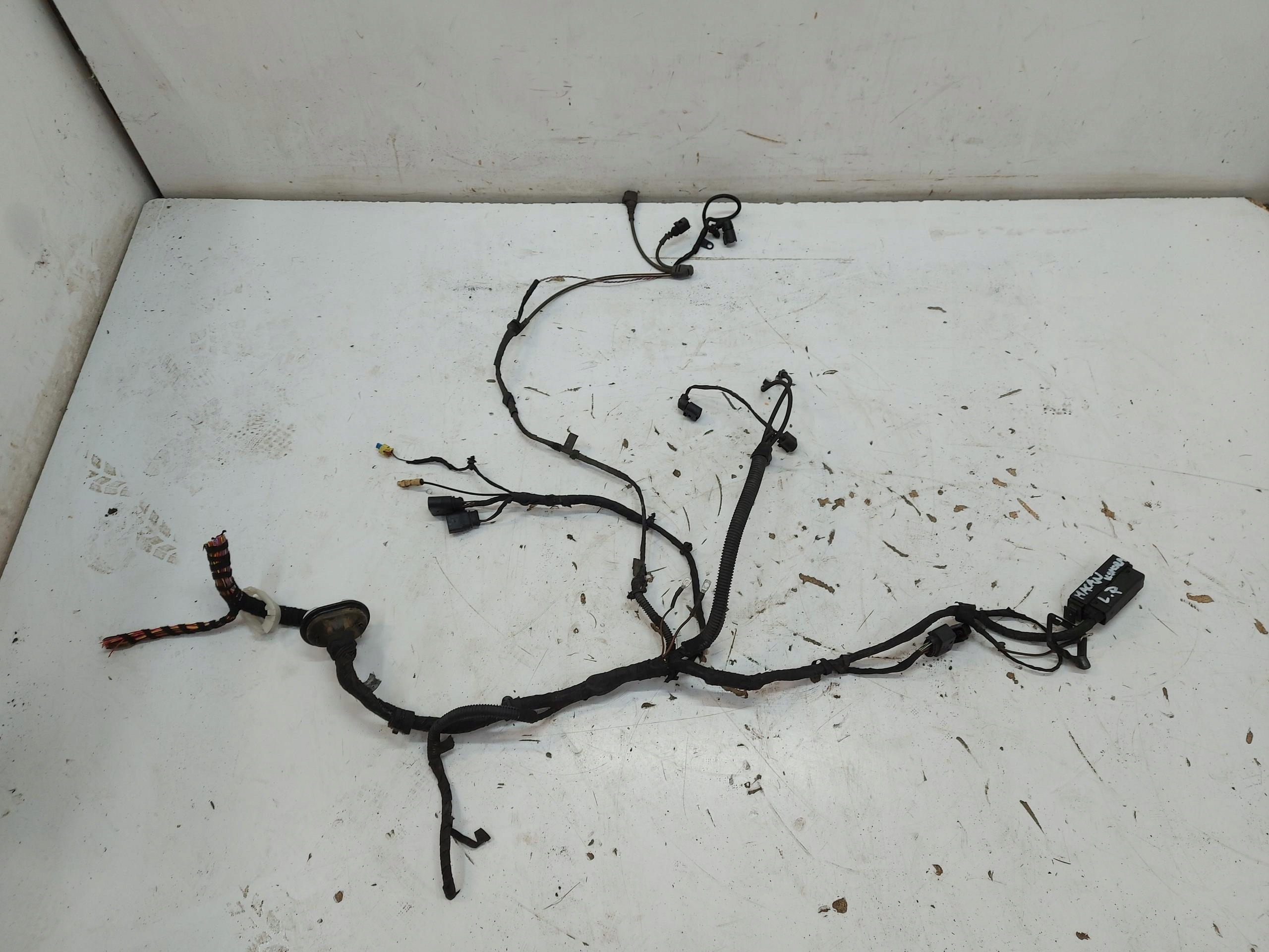 PORSCHE MACAN S 95B 3.0 TDI bundle komory of the engine left