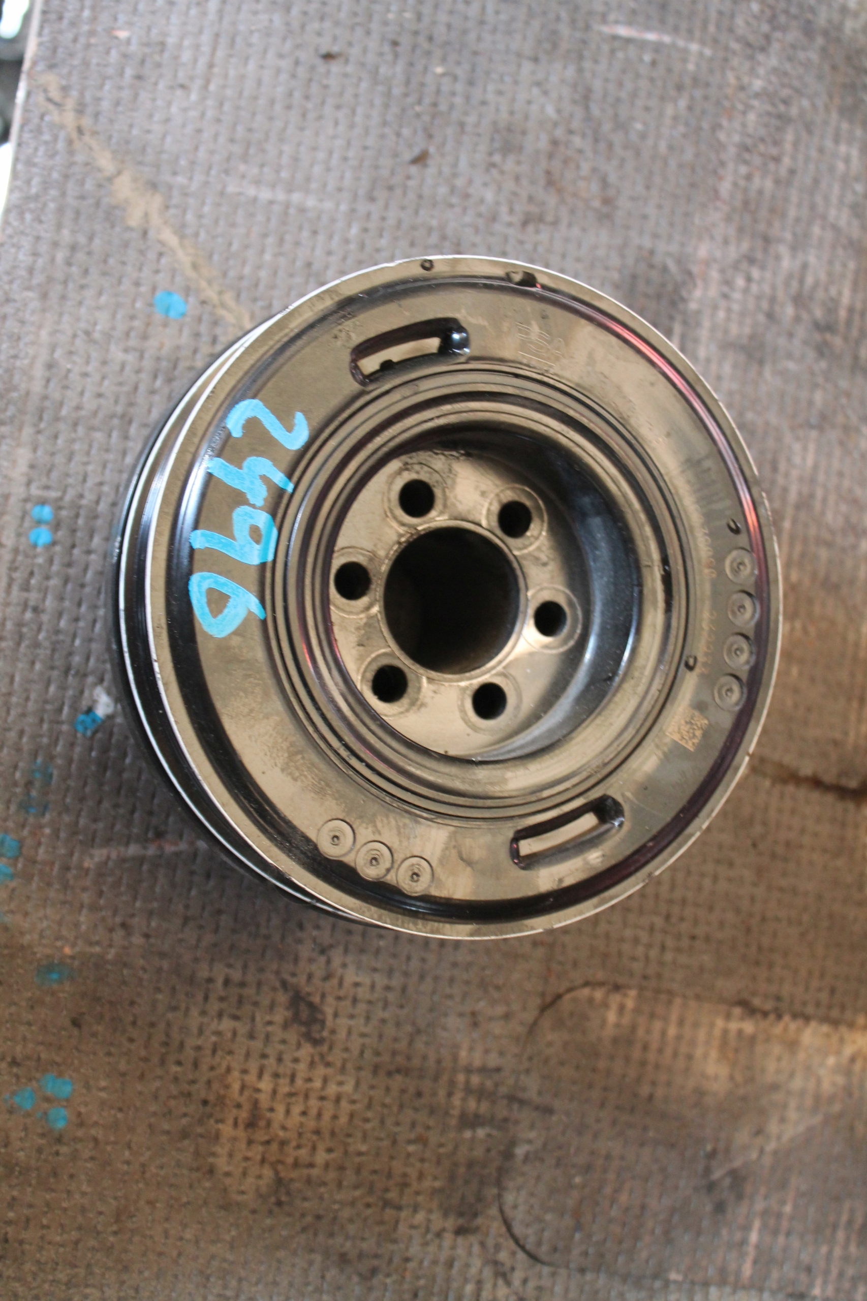 2496. pulley PEUGEOT 9836038080