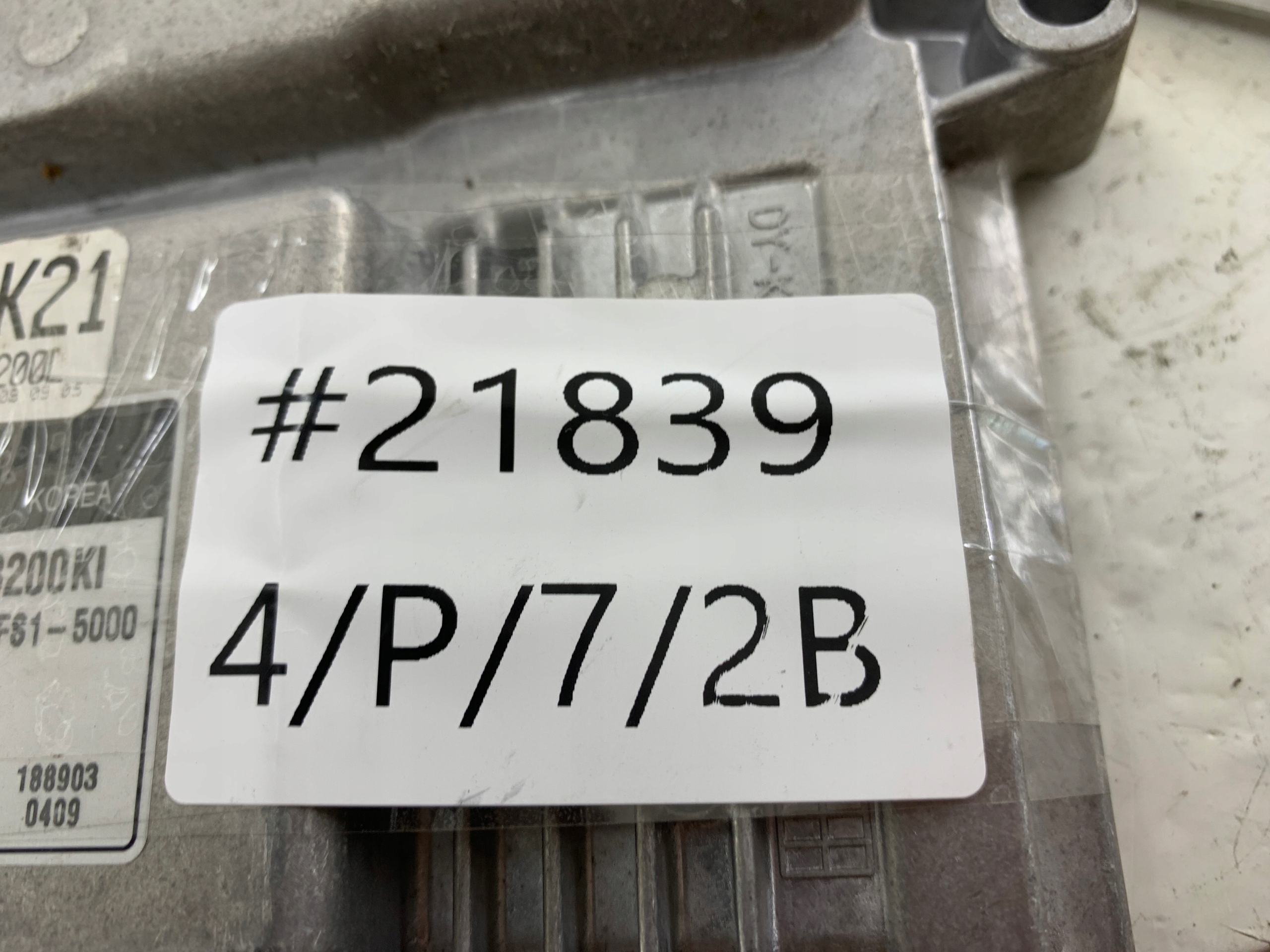 HYUNDAI i10 1.2 control unit of the engine 39110-03145