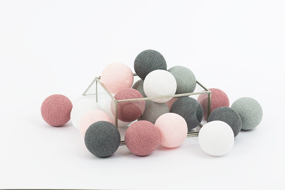 

Zestaw lampek Cotton Balls Dusty Pink 10 kul