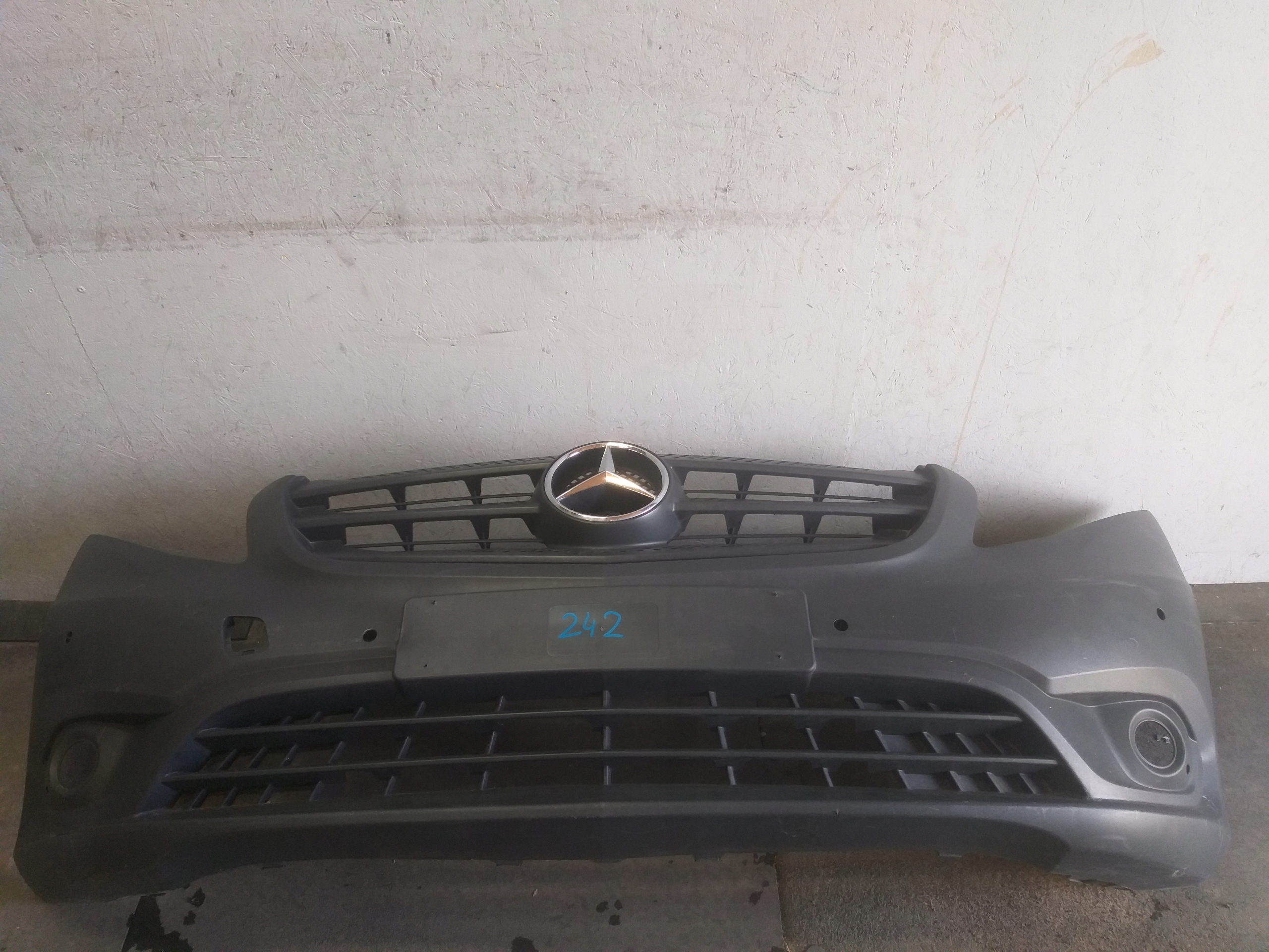 bumper front MERCEDES VIANO W447