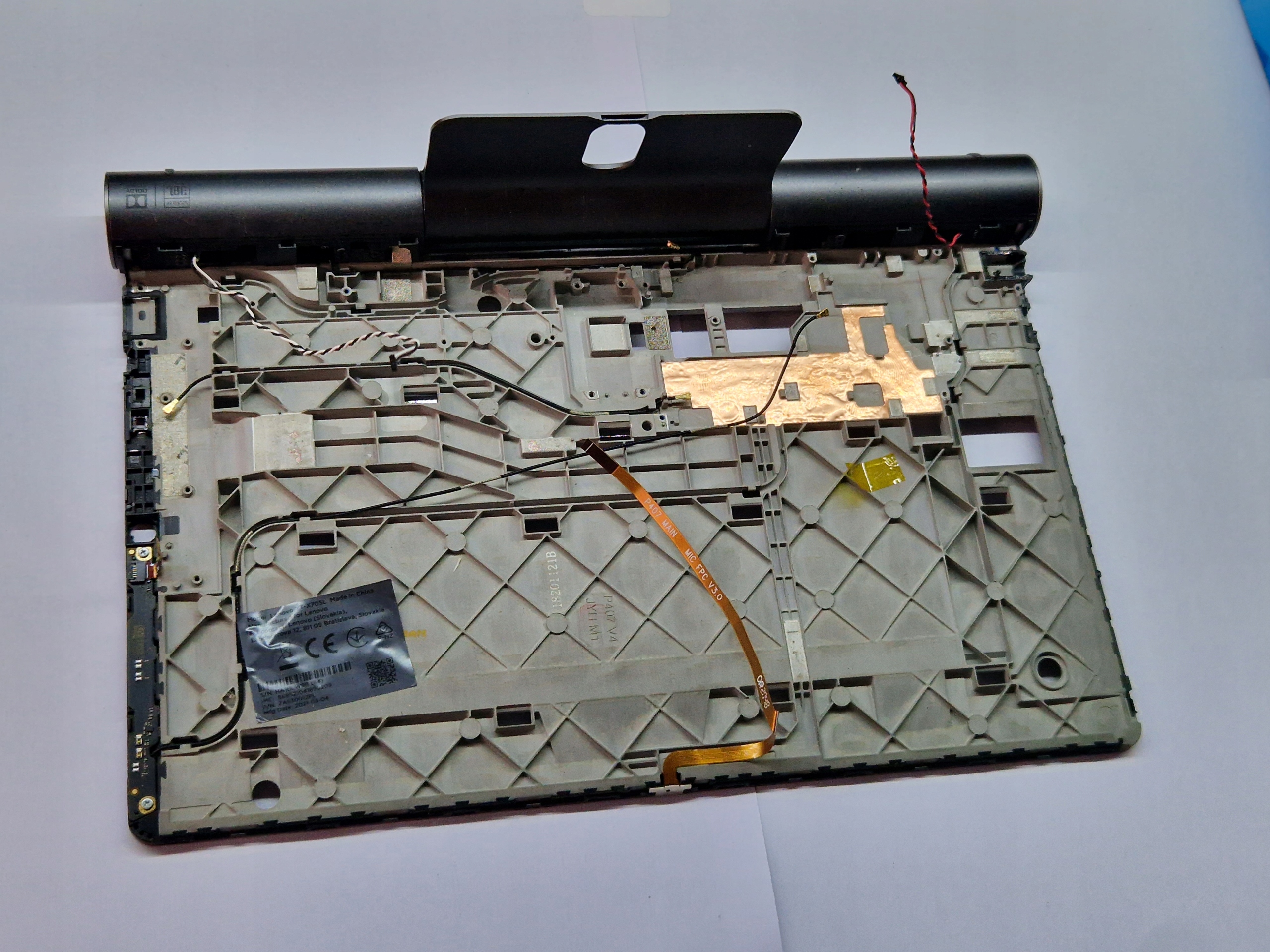 RAMKA KORPUS GŁOŚNIKI ANTENA LENOVO Yoga Smart Tab YT-X705L