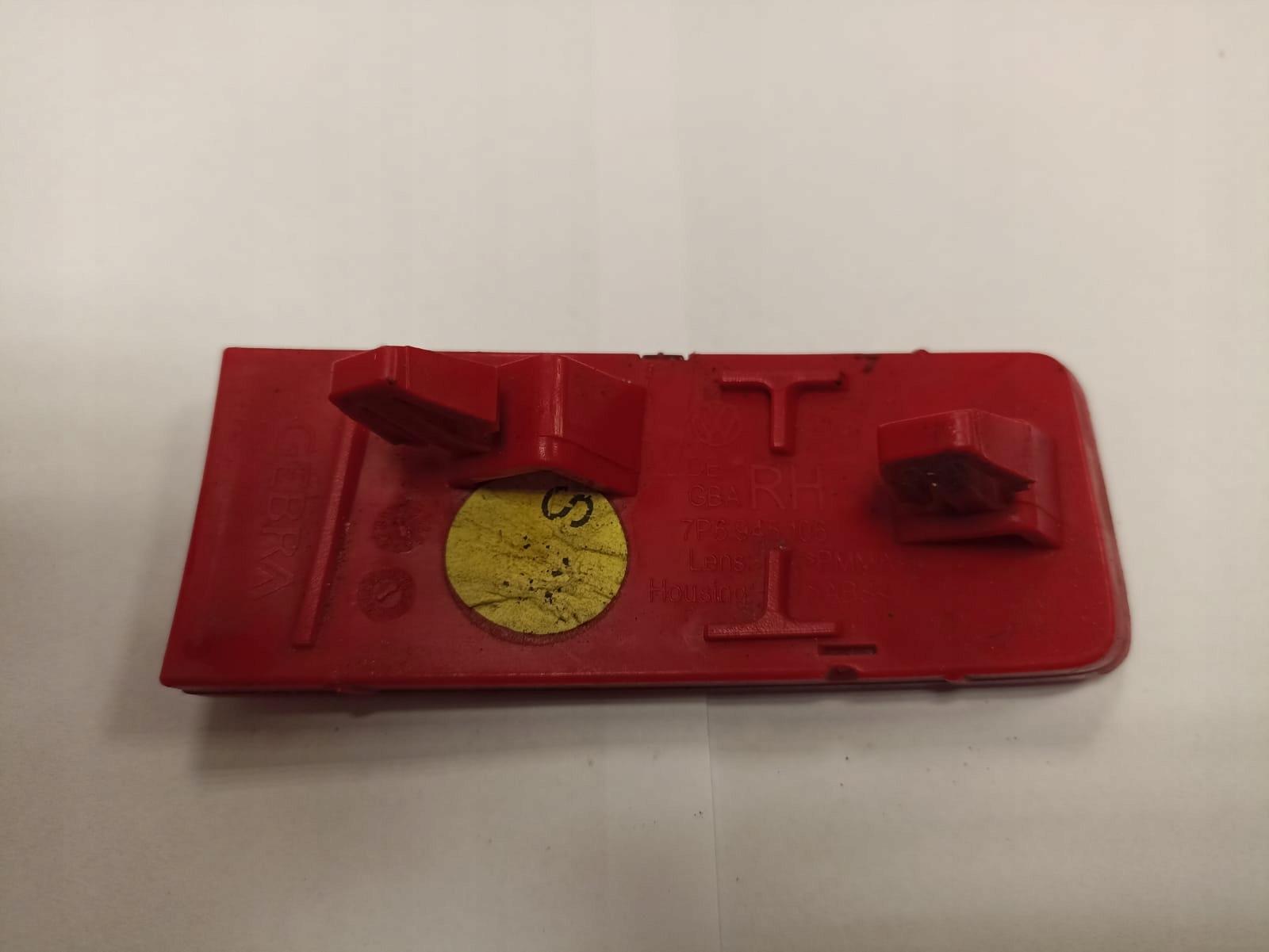 VW TOUAREG II 2 7P 10-17 light ODBLASK right rear part