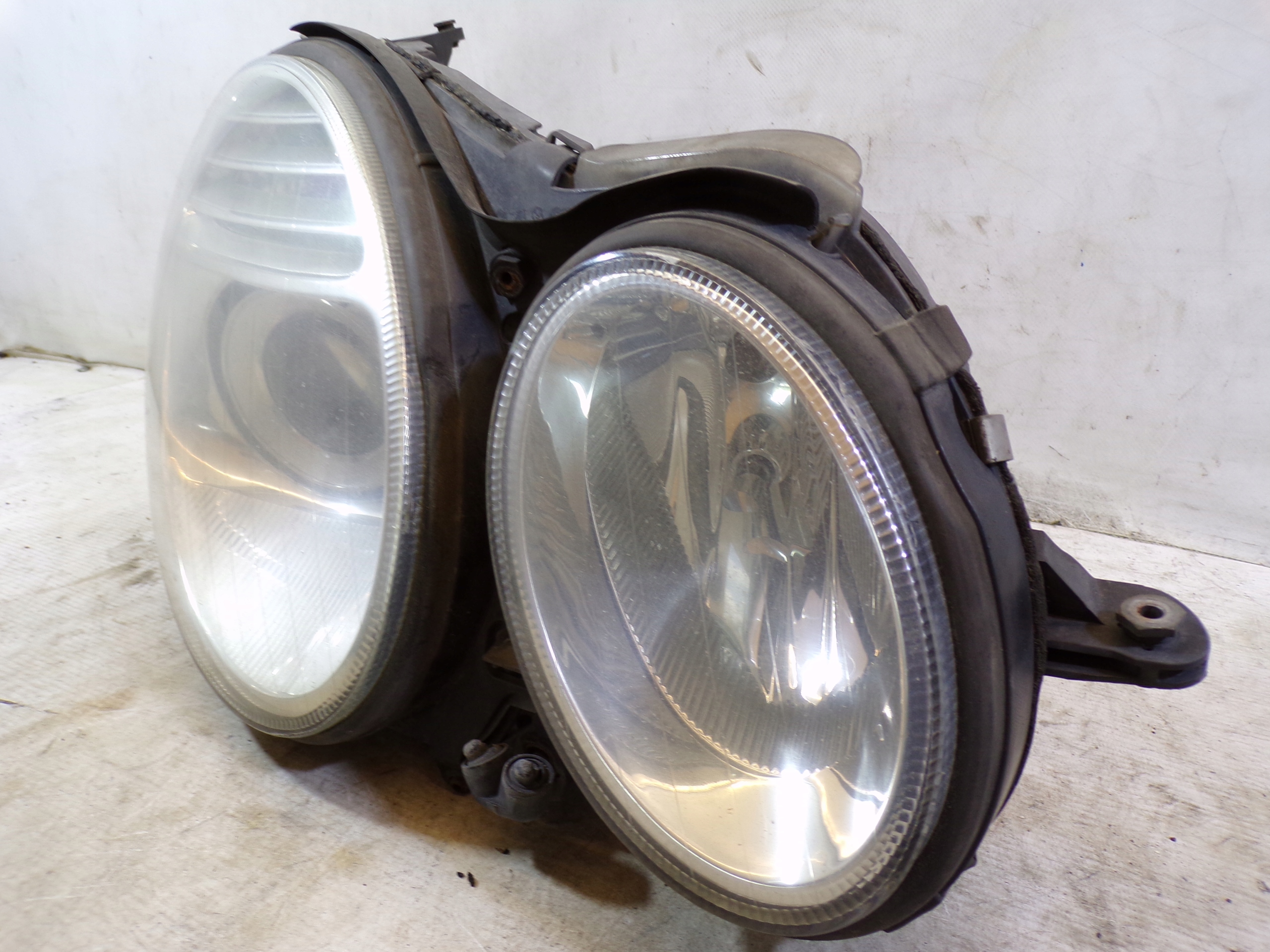 light front front right MERCEDES W211 LIFT XENON complete (K) EU OPIS