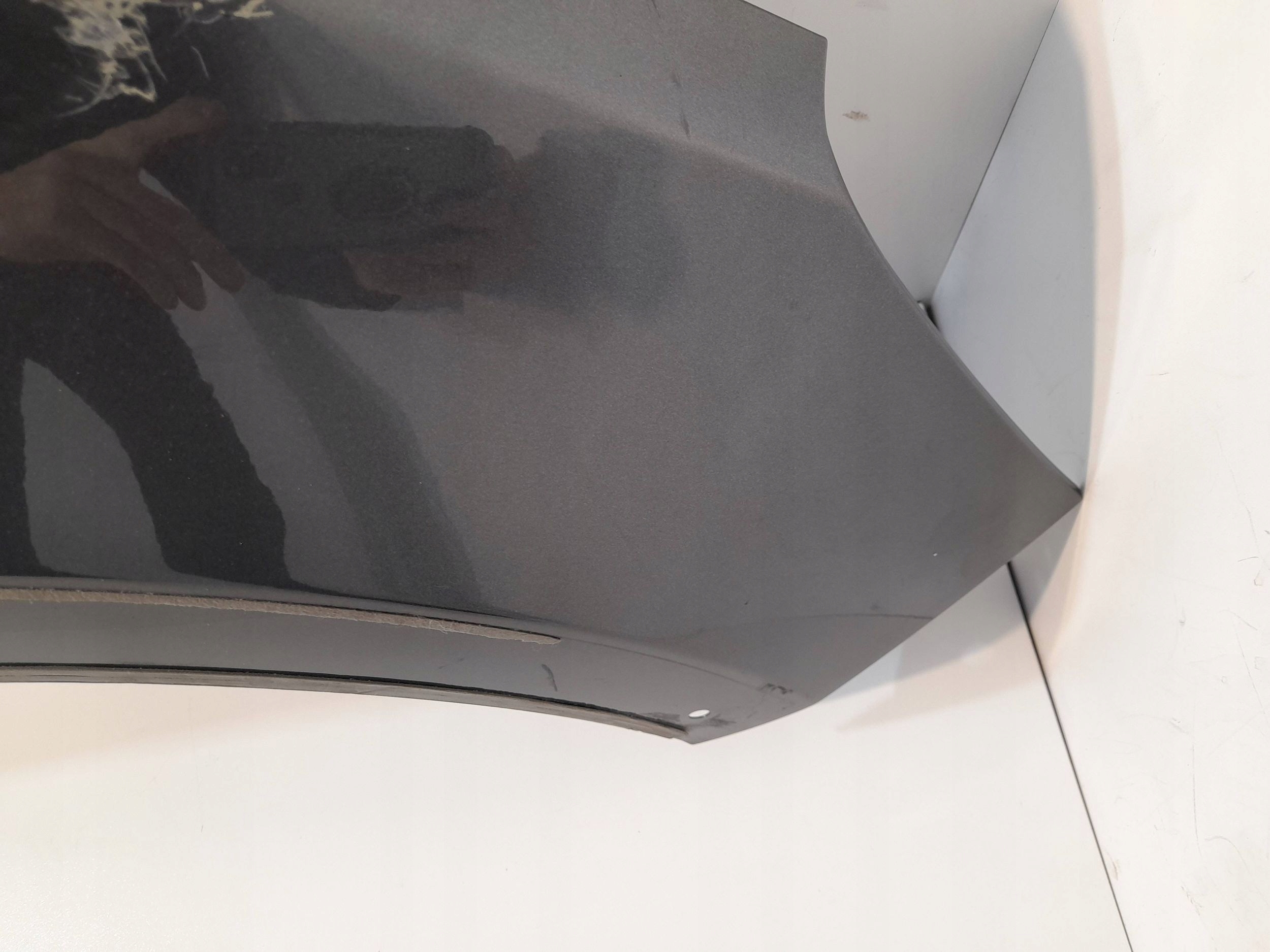 Ford Fiesta MK8 fender front right (NR83)