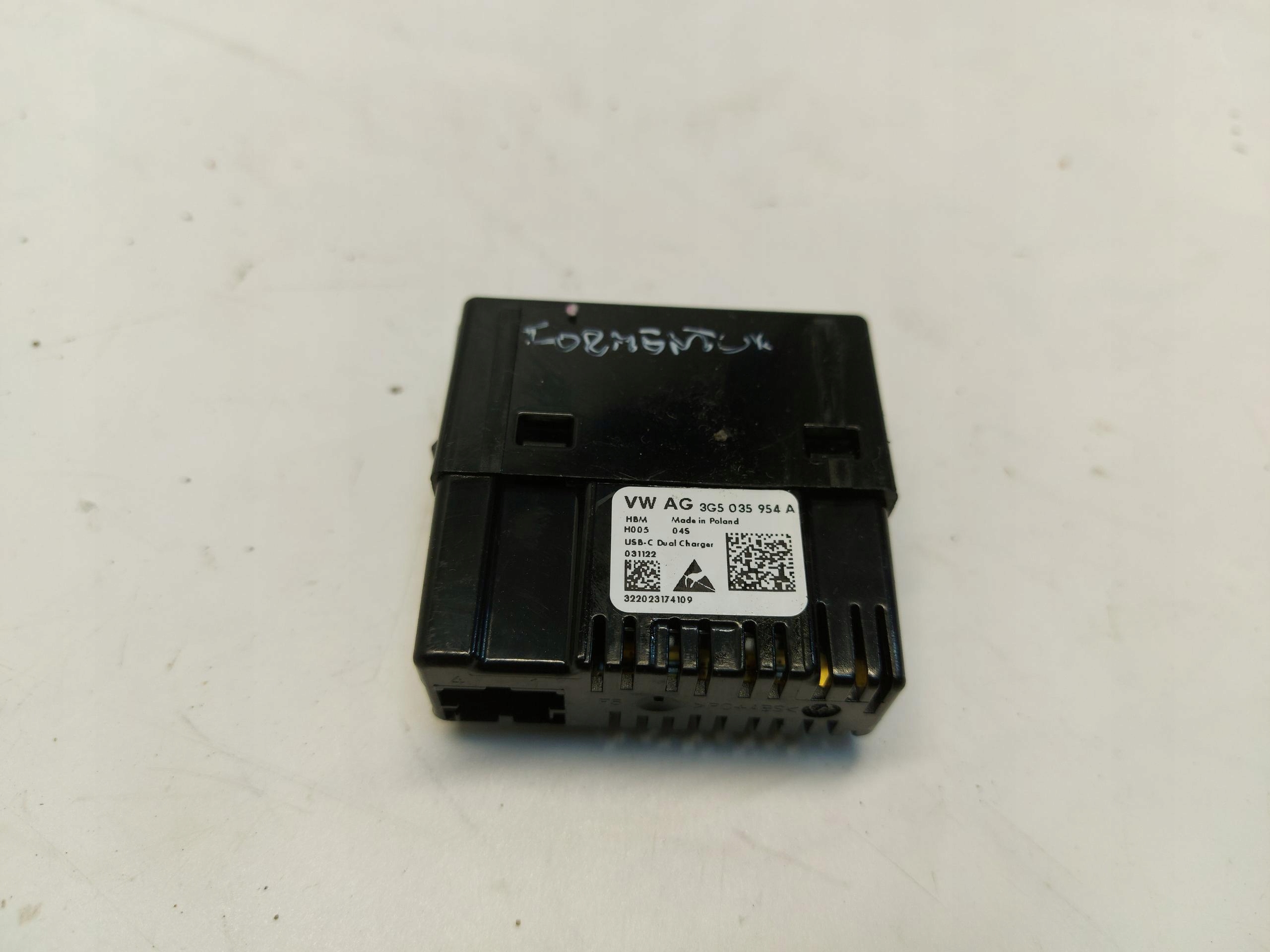 CUPRA FORMENTOR 5FF adapter PORT USB 3G5035954A