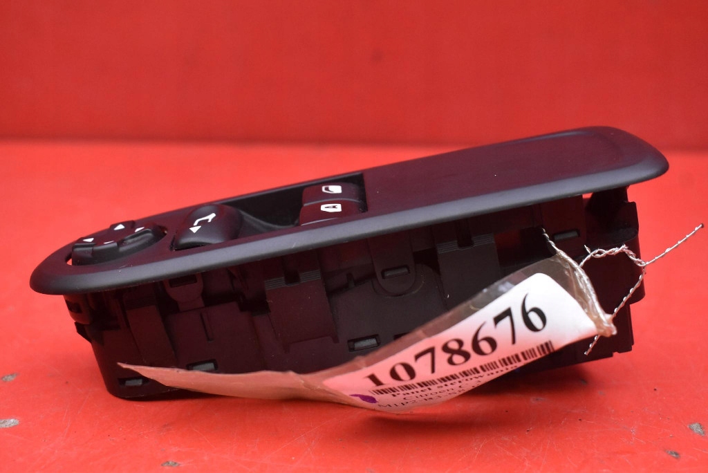control panel of the window EU 96637530XT CITROEN C3 2 II 09-13