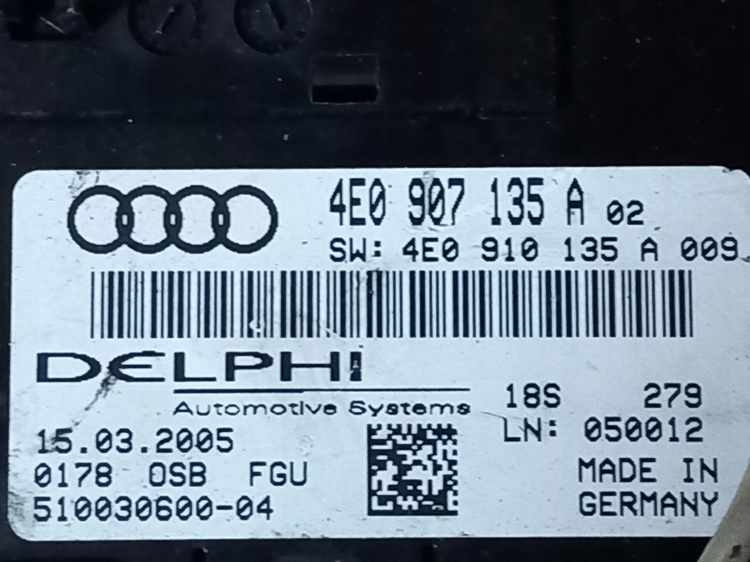 FANALE CIELO INTERNO AUDI A8 D3 4E0907135A 03-10