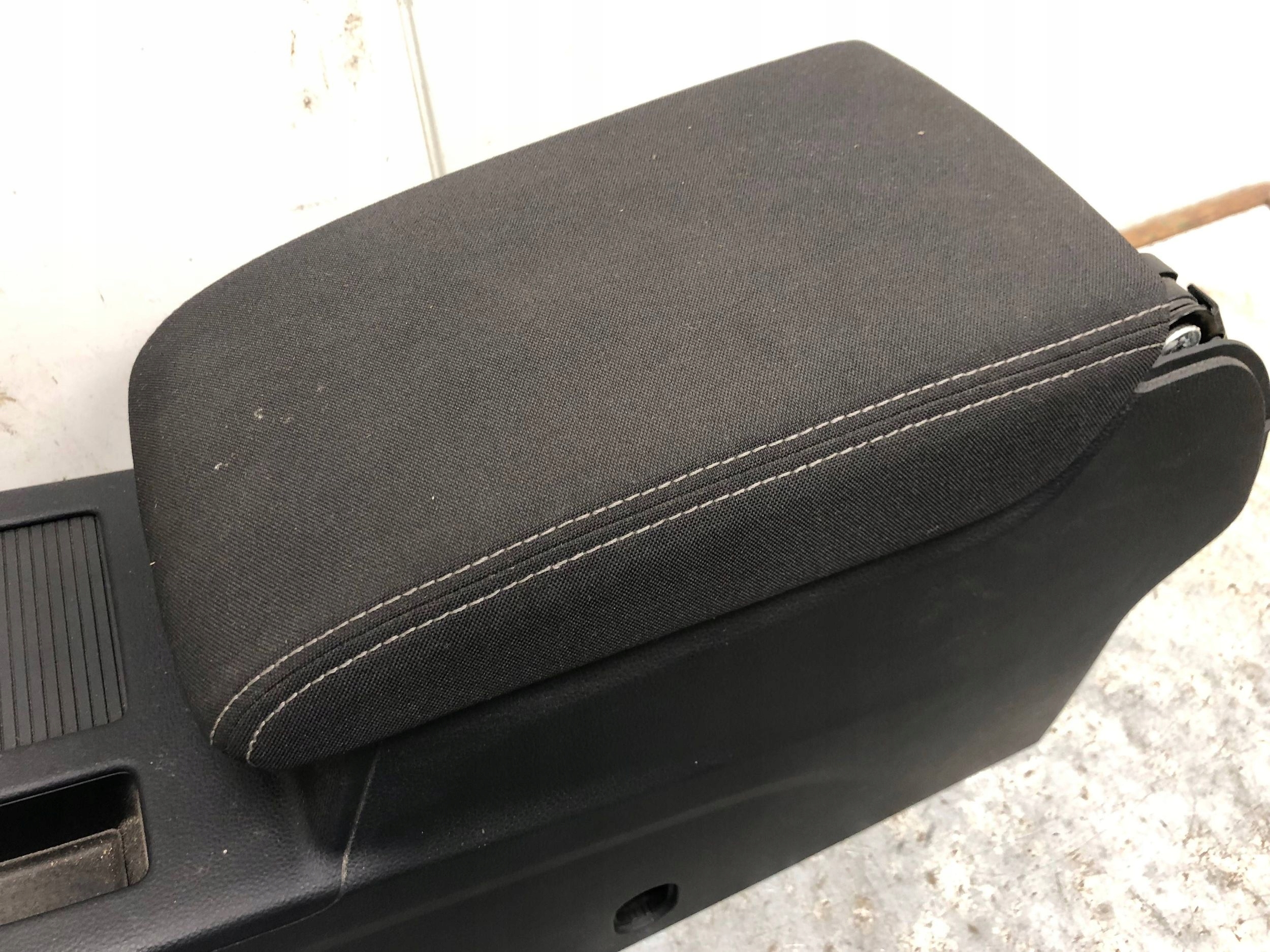 TUNEL central armrest VW PASSAT B8 3G0864089A 3G0862531