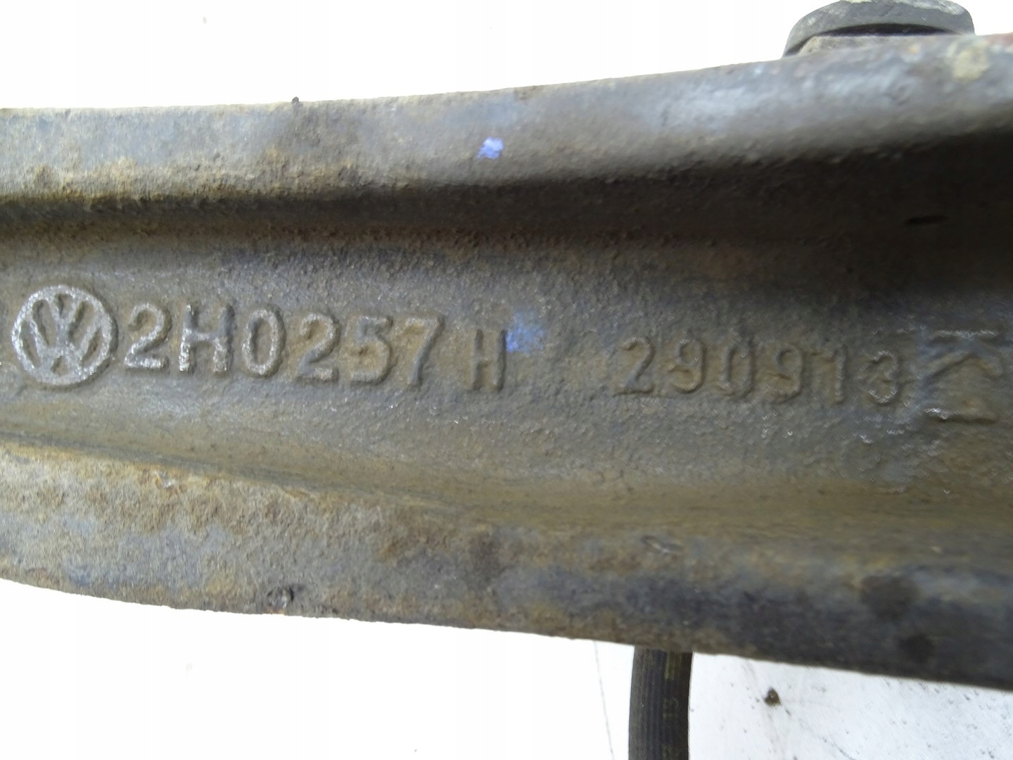 swing left front left front VW AMAROK and 2H 2.0 TDI 2H0257H