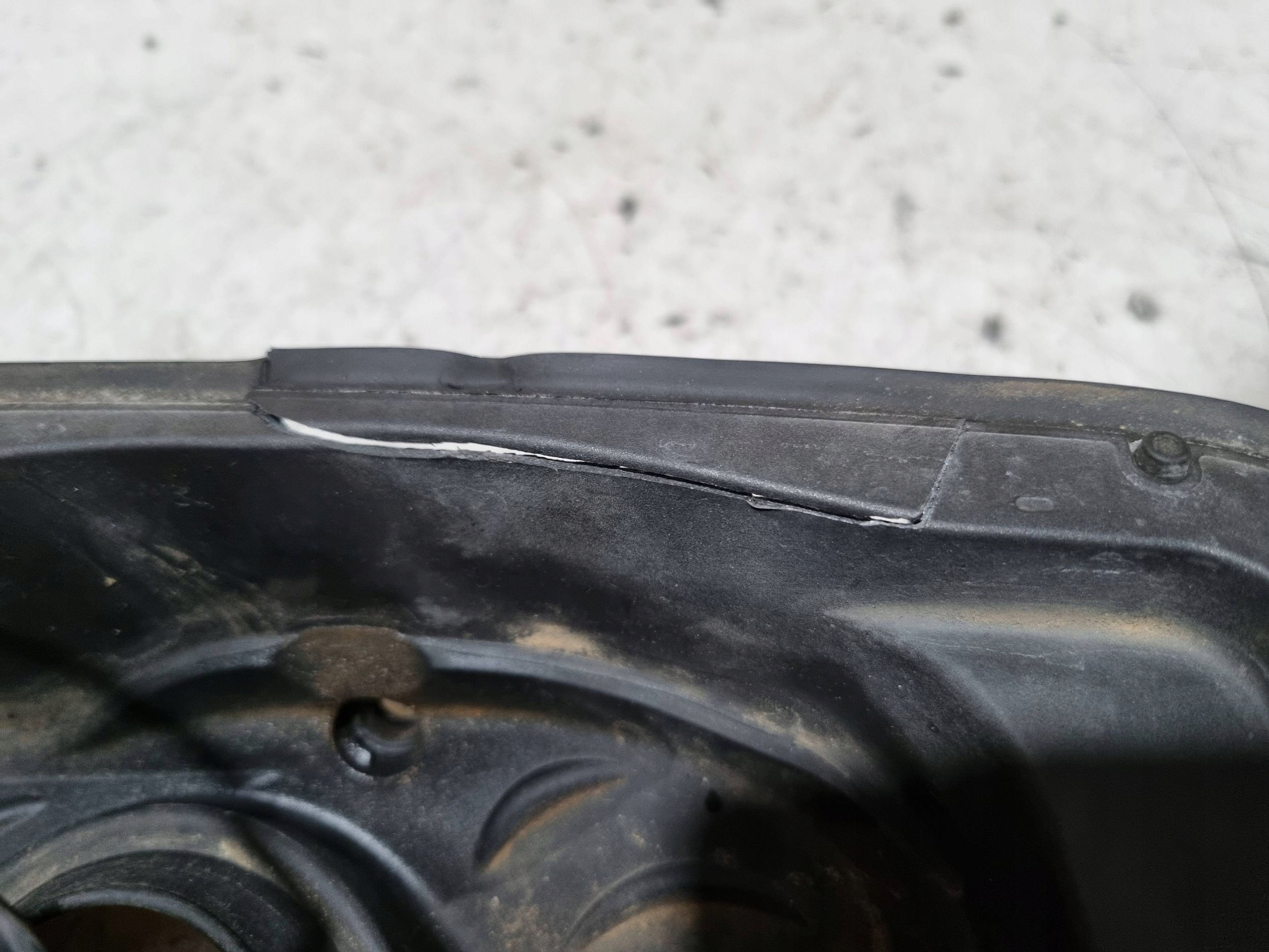 vratašca amortizer rezervoara goriva KPL 4K0809906 4M0826153 AUDI A6 C8