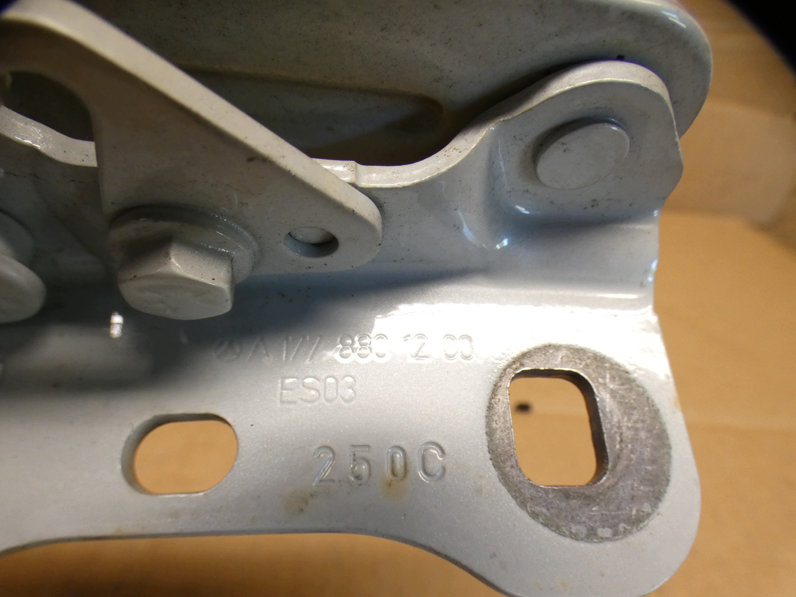 hinge bonnets right left Mercedes-Benz A W177 A1778801100 a1778801200