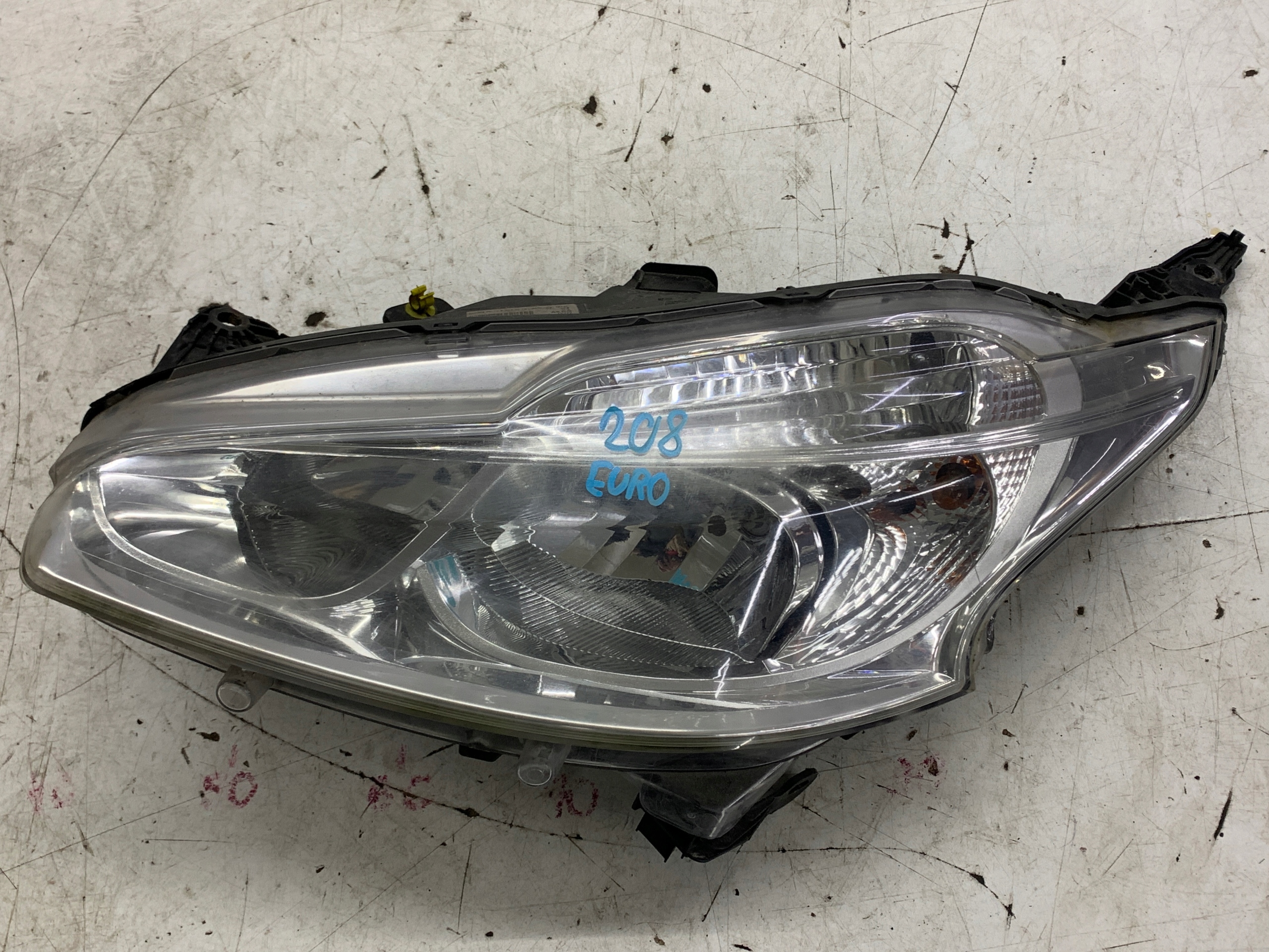 light left front front 9802221880 PEUGEOT 208 and 2012 (2012-2019) 1.2B