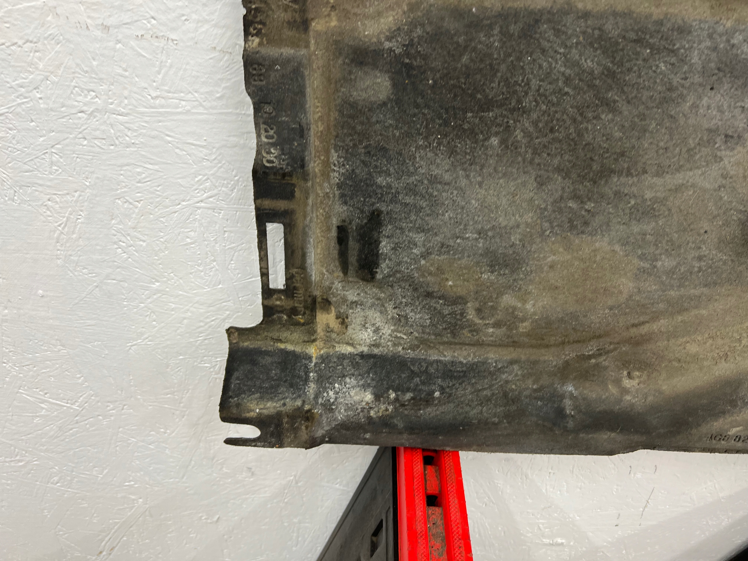 AUDI A7 4G Blende Abdeckung abdeckung Unterfahrschutz links 4G8825215C