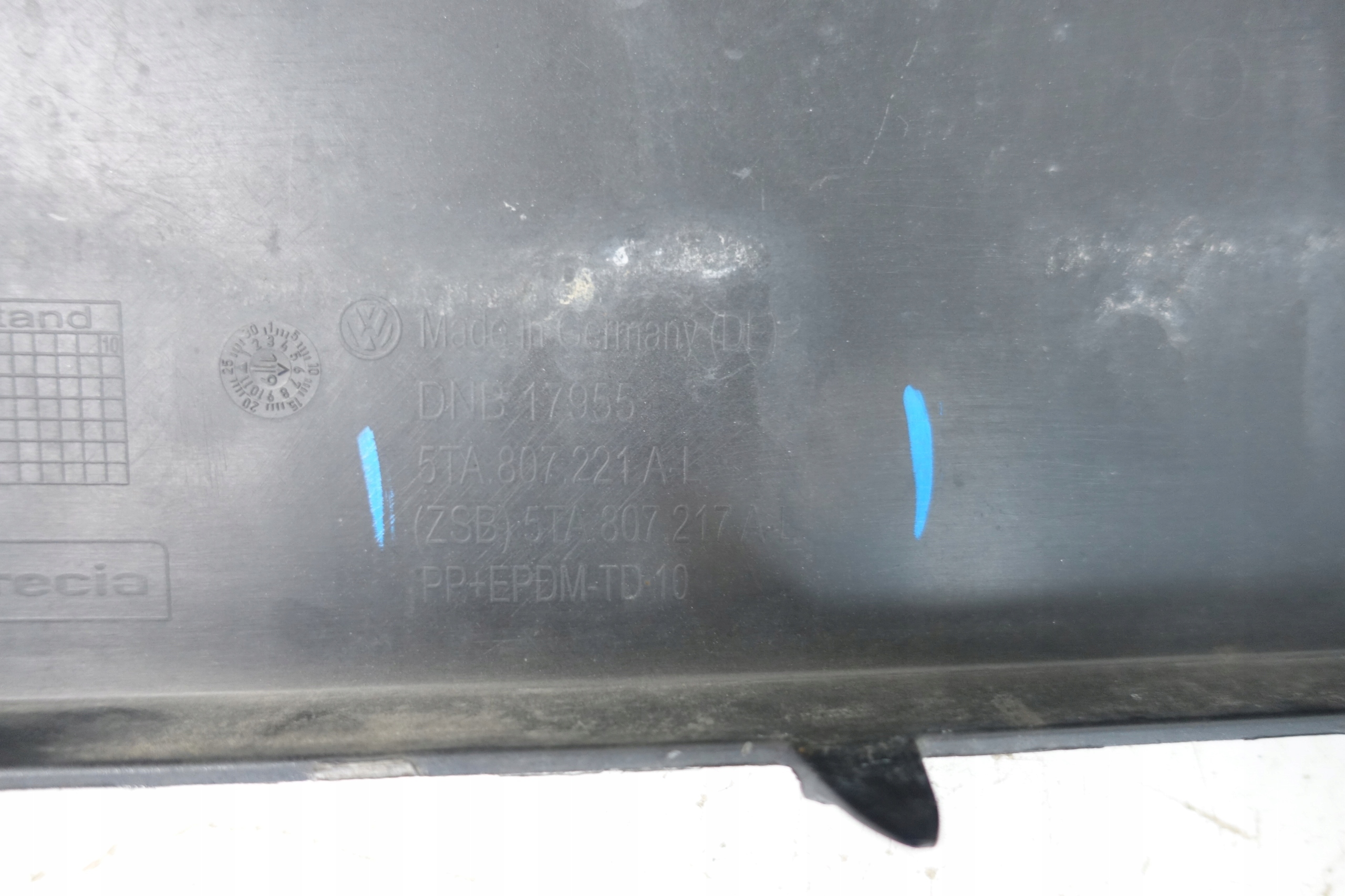 bumper front front VW TOURAN II 5TA 15- 5TA807221AL
