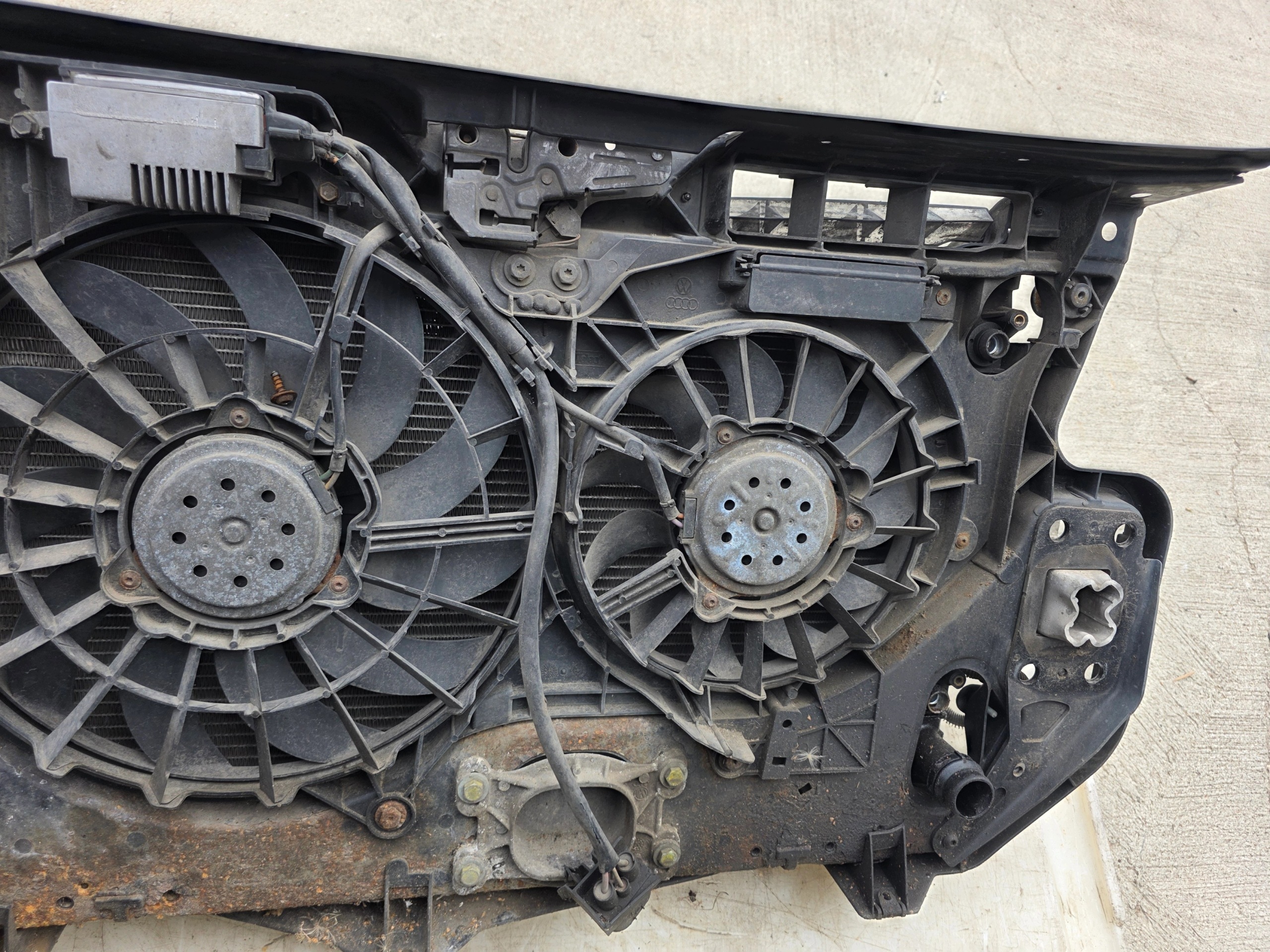 support panel for radiators complete AUDI A6 C6 3.2 FSI AUTOMAT 2004-2008 original !!!