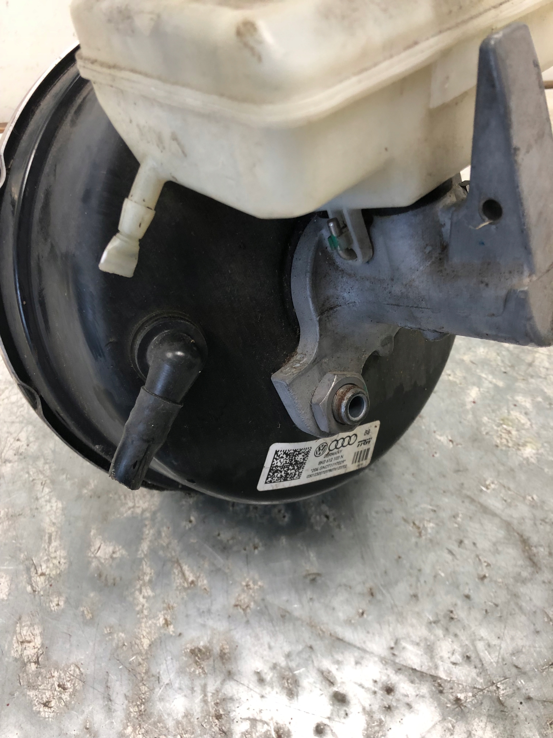 Servo Bremse AUDI A4 B8 LIFT 8K0612103N
