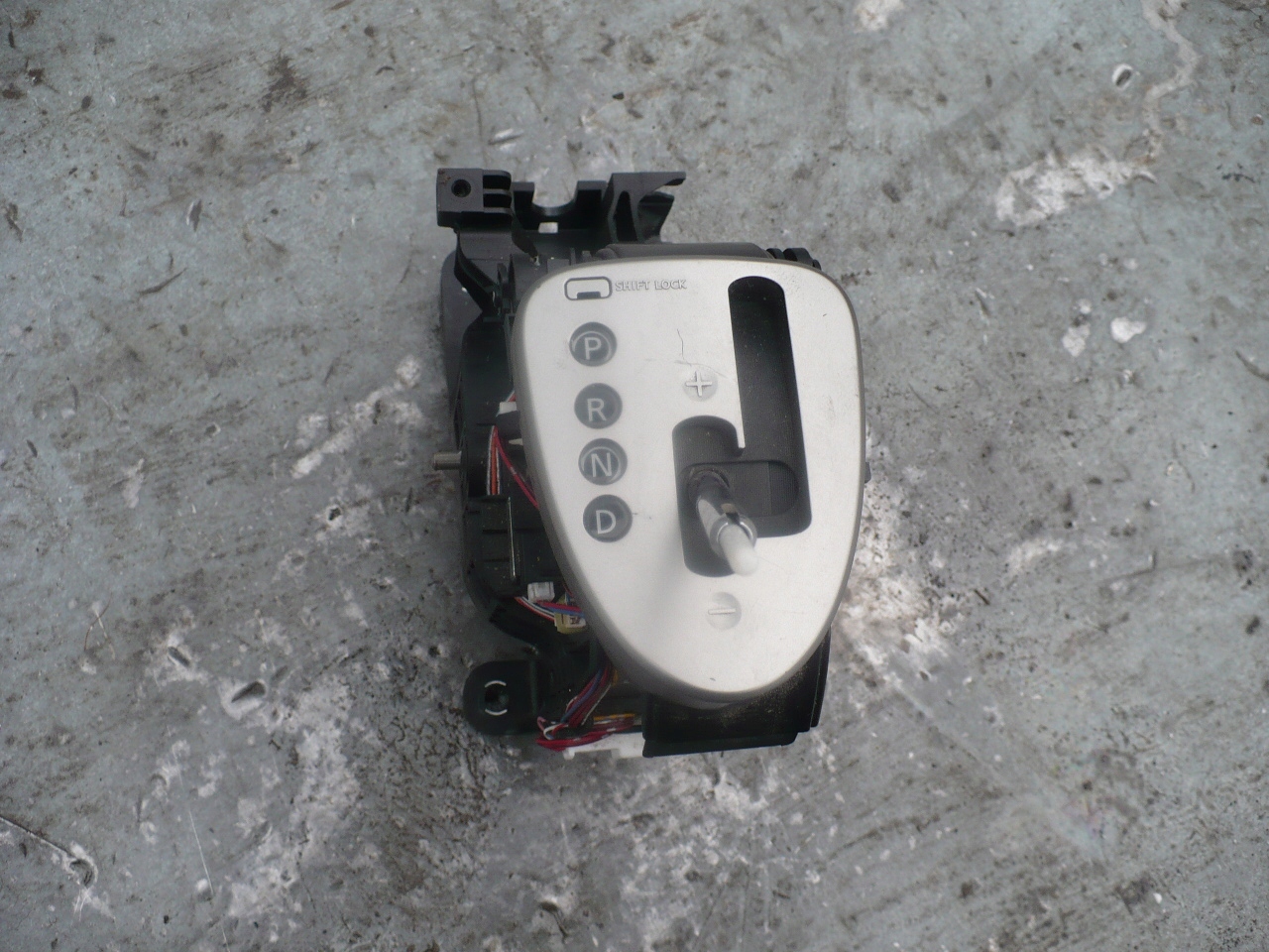 OEJD900 - NISSAN QASHQAI селектор передач Автомат J10 Европа