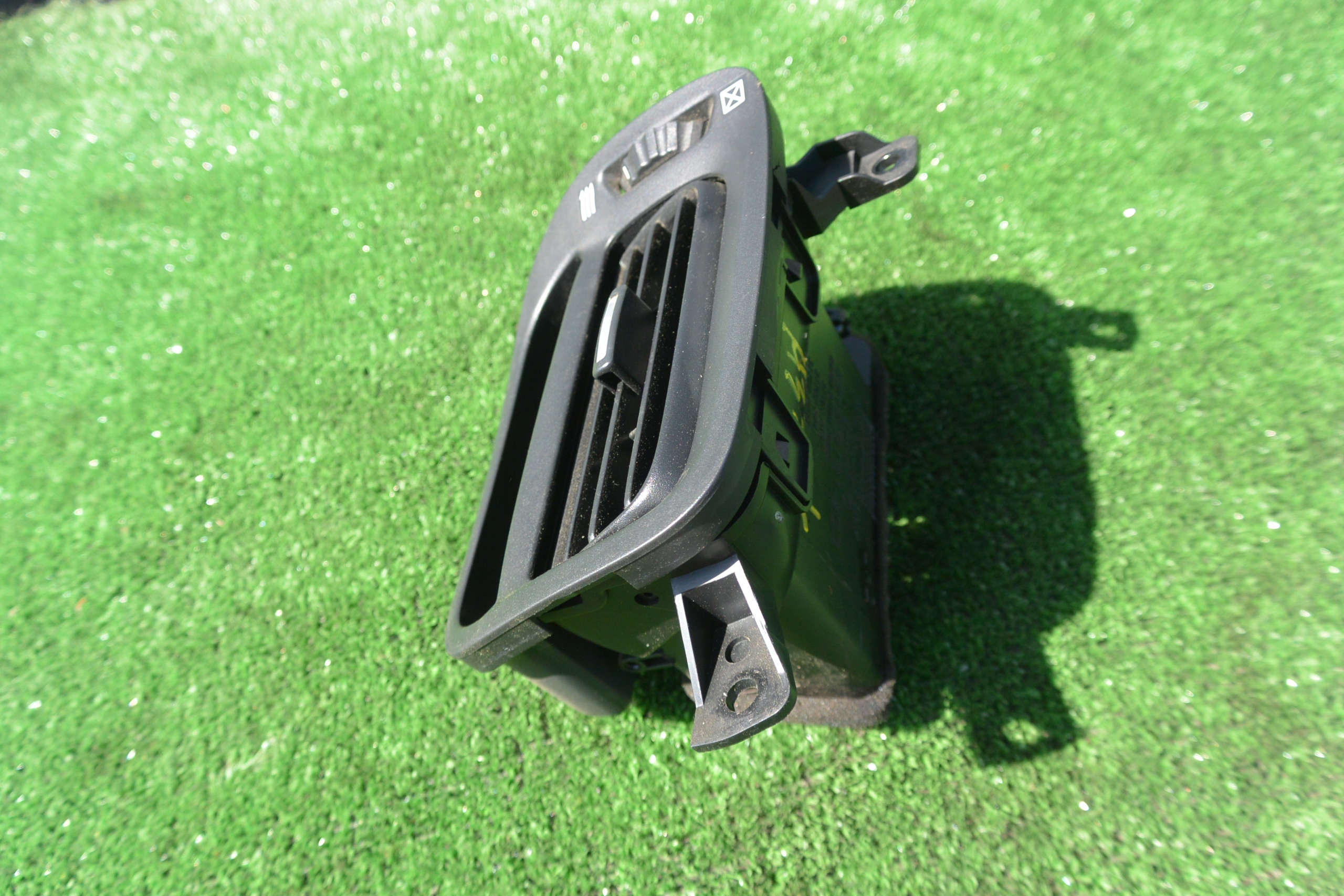 grid air conditioning devices KLIMY right NISSAN MAXIMA A33 QX
