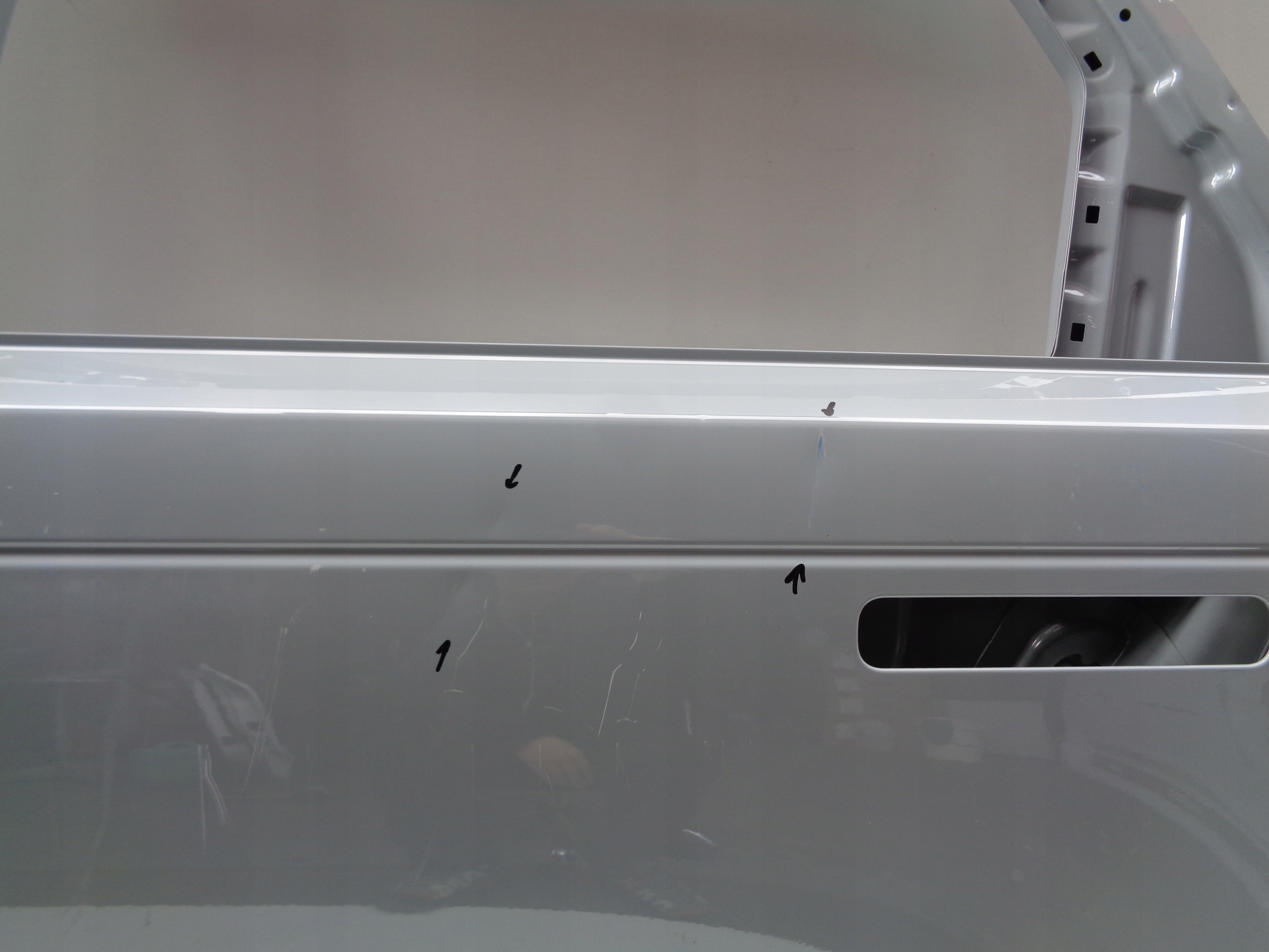 door left rear. RANGE ROVER VELAR 18- NR 46401