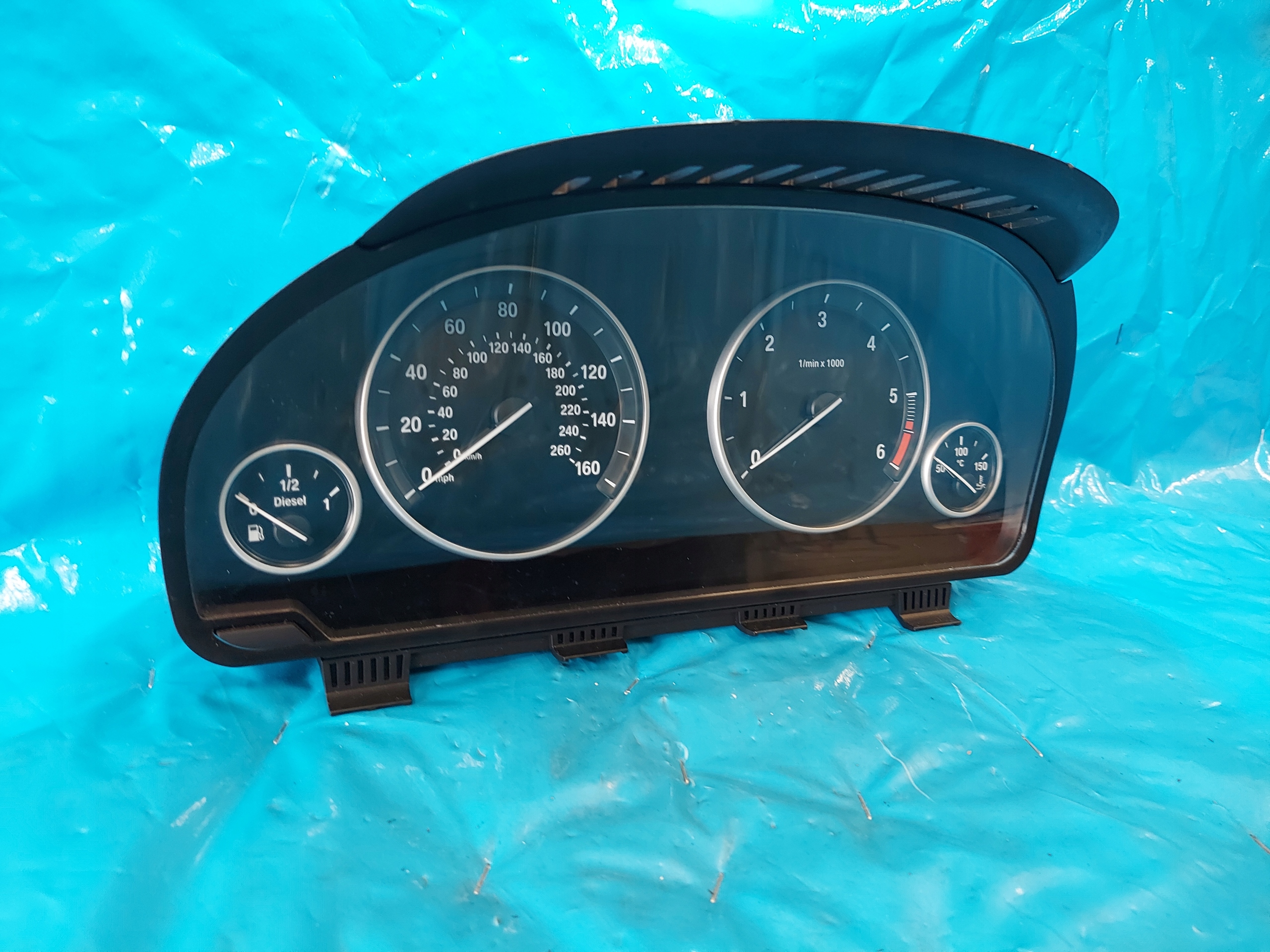 dials clock BMW 5 F10 2.0 D 2012 R 25811511 UK
