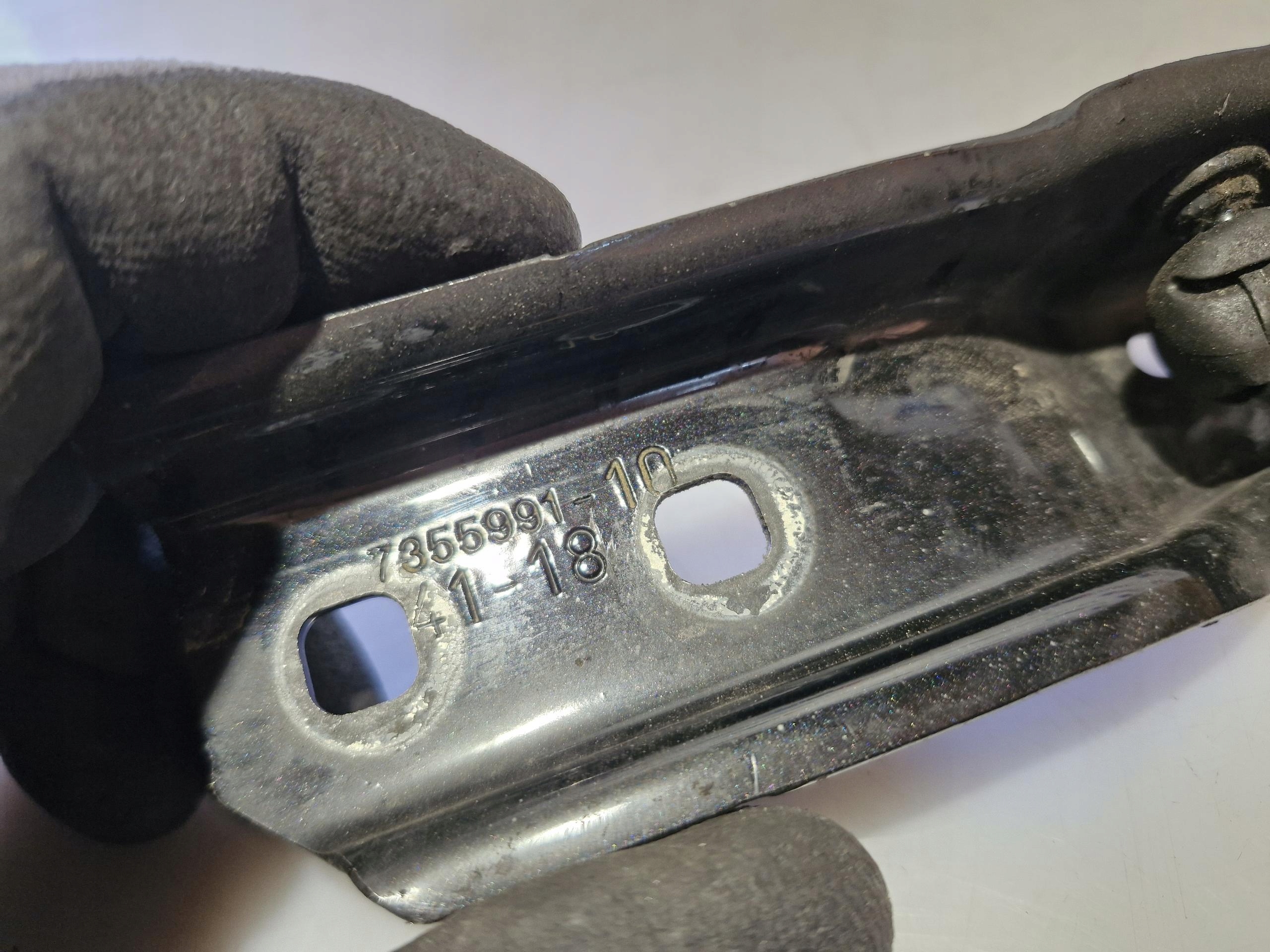 7355991 BMW X1 F48 Support plaque Console Aile Gauche Avant
