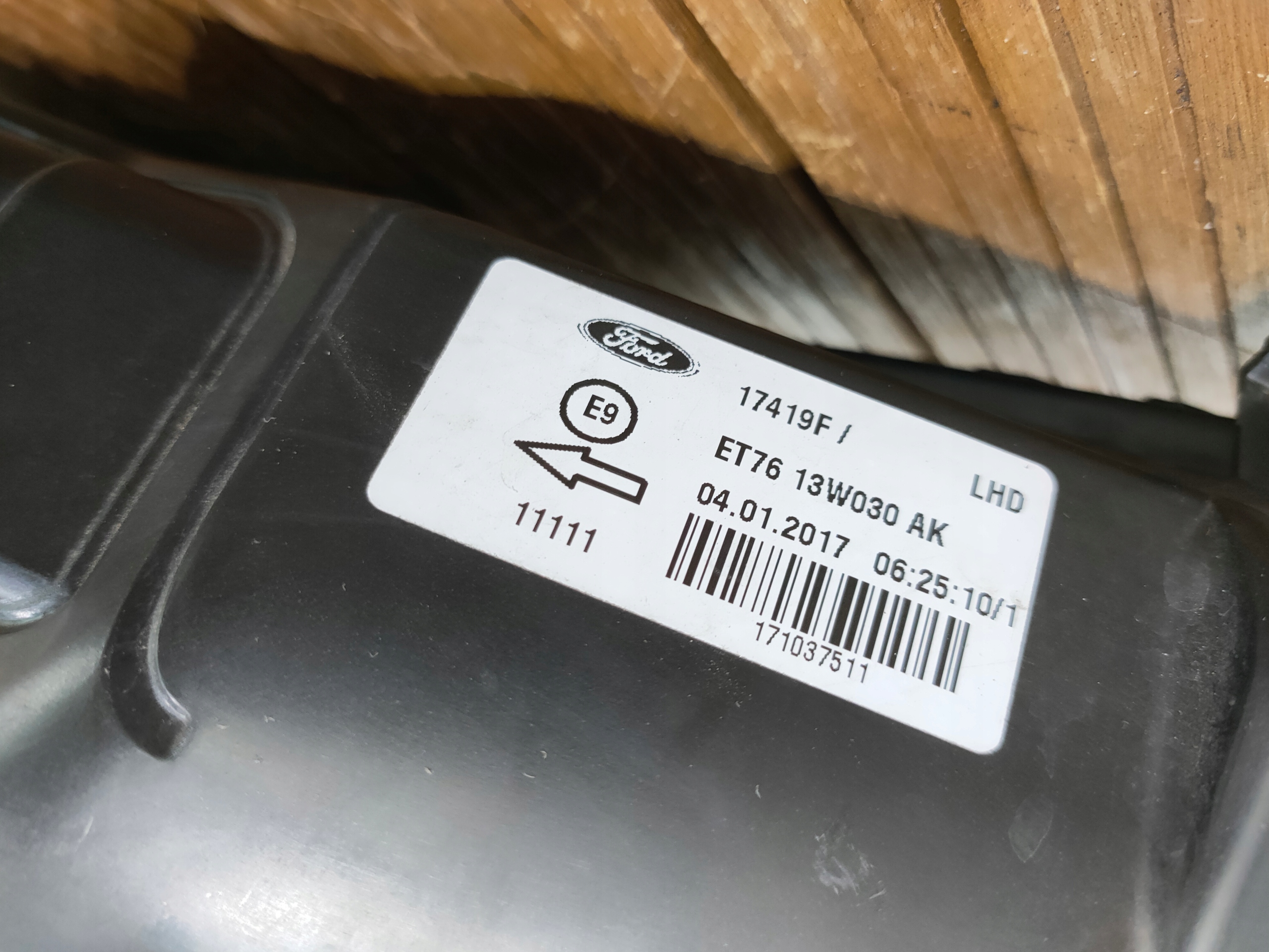 FORD TRANSIT COURIER MK2 14-18 light front left ET7613W030AK EUROPA