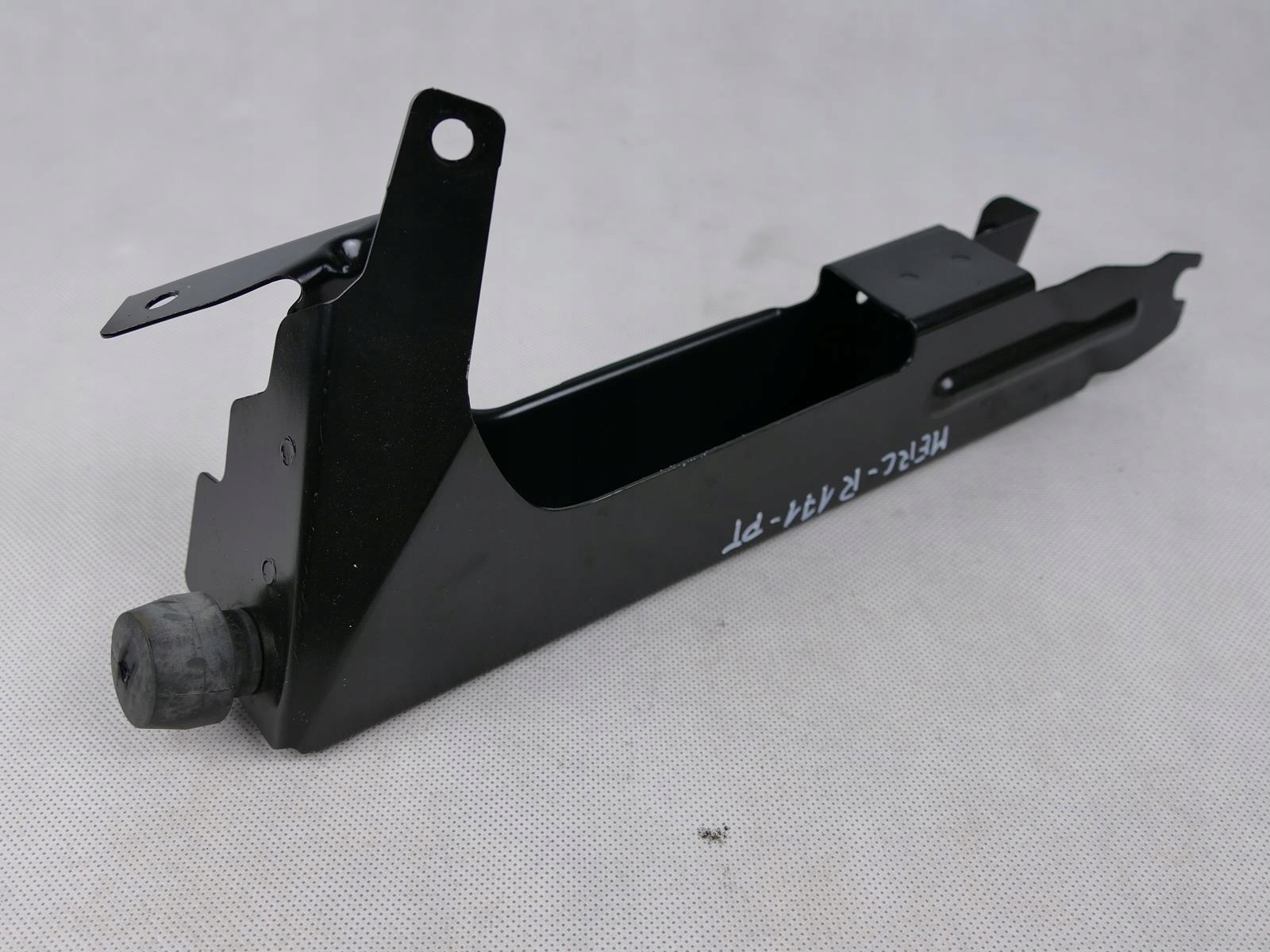MERCEDES SLK R171 pillar support bracket WYKONCZENIA boot P.T.