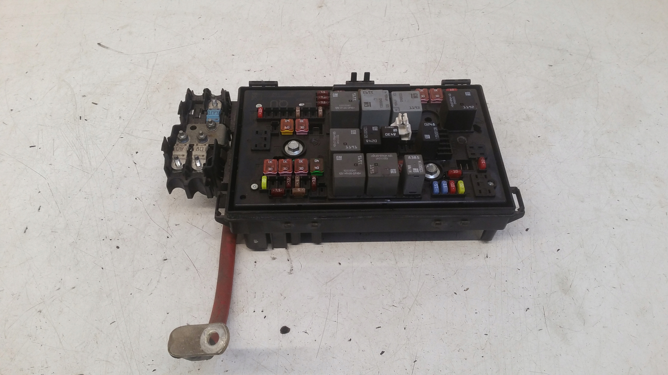Module fusibles 13313205 Opel Astra J