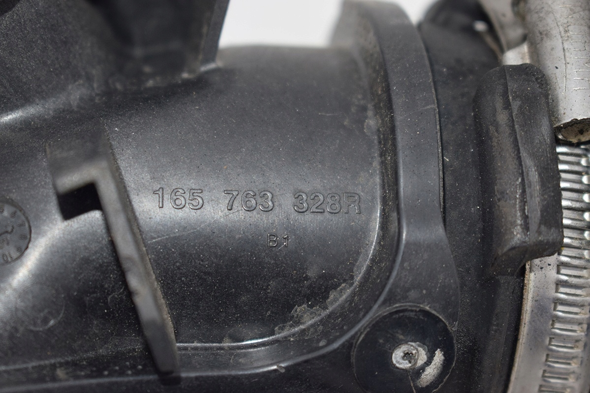 trouba VZDUCHOVÁ TROUBA RENAULT 165758885R