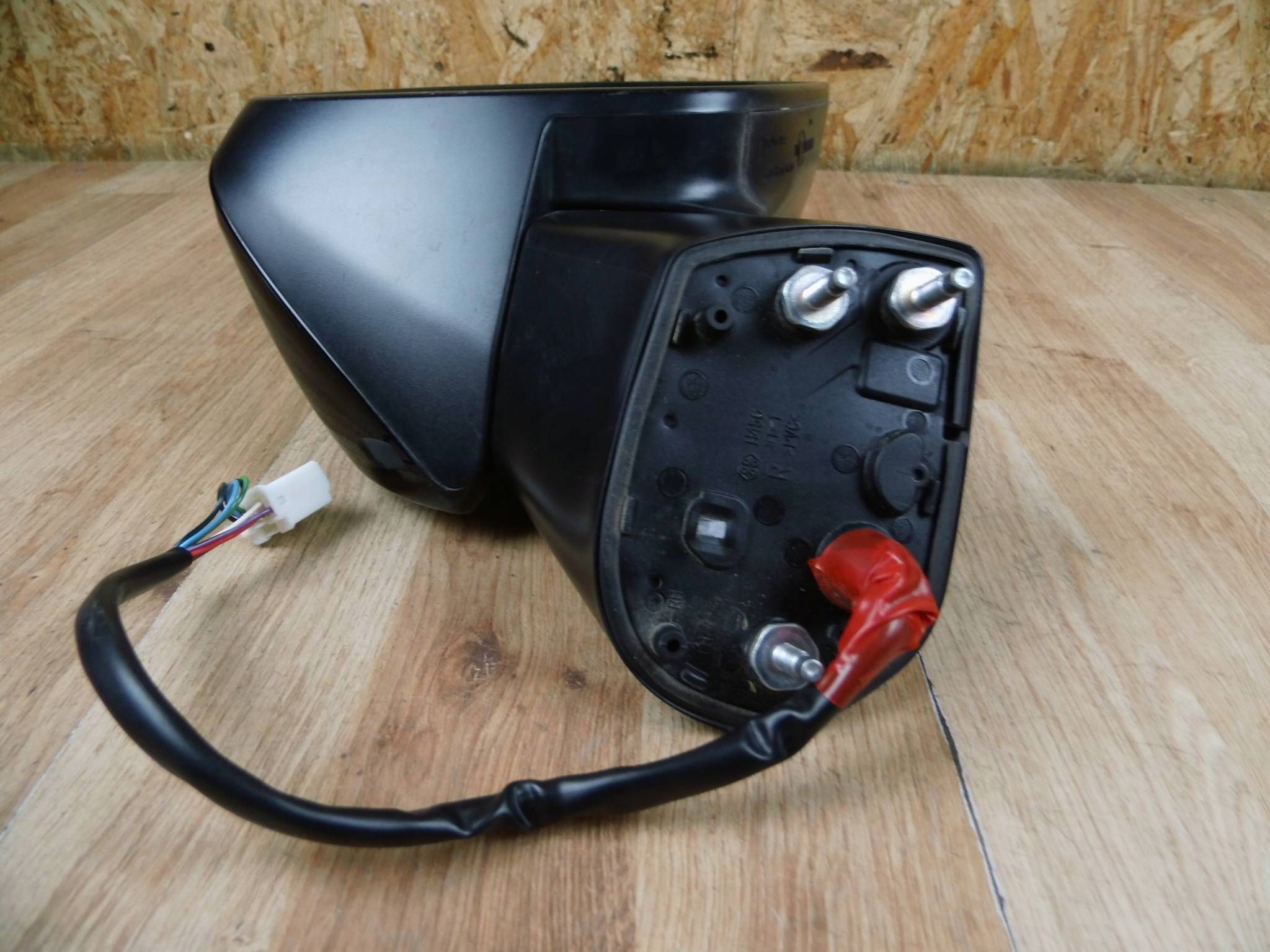 Toyota RAV4 V 2018+ mirror right 9-PIN E4045428 045428