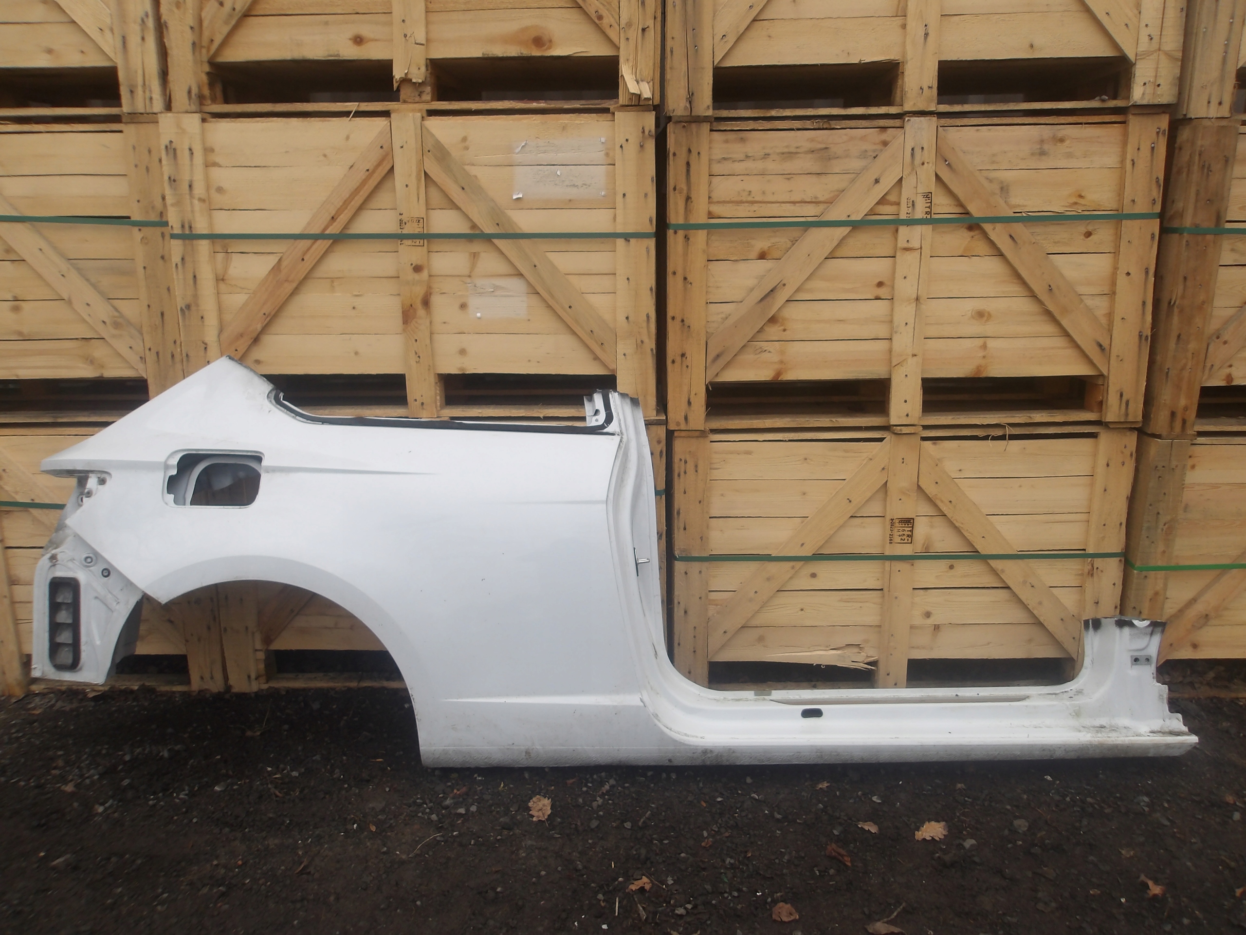 SEAT LEON III 12-20 HB 3D fender rear right threshold pillar BOK colour LS9R
