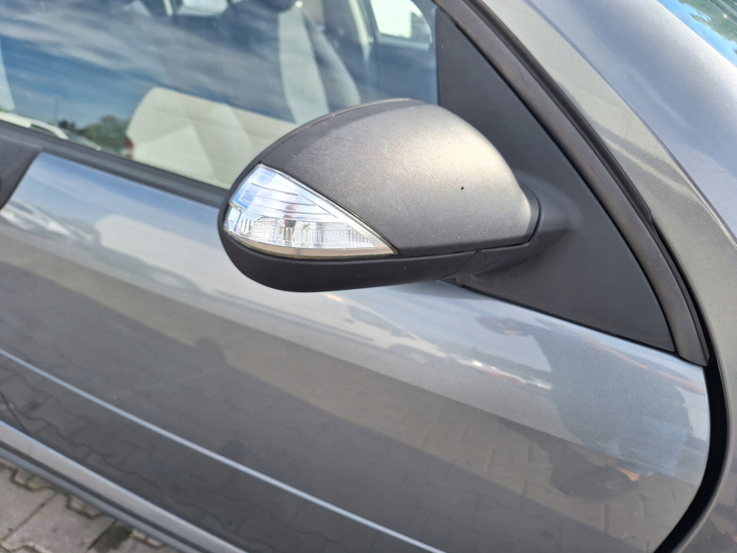 SMART ForFour 454 and 04-06 mirror right manually black,