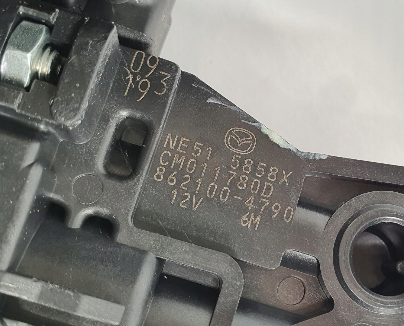 MECHANIZM PODNOŚNIK SZYB PRAWY PRZÓD MAZDA MX-5 III NC NE51-5858X Typ samochodu Samochody osobowe