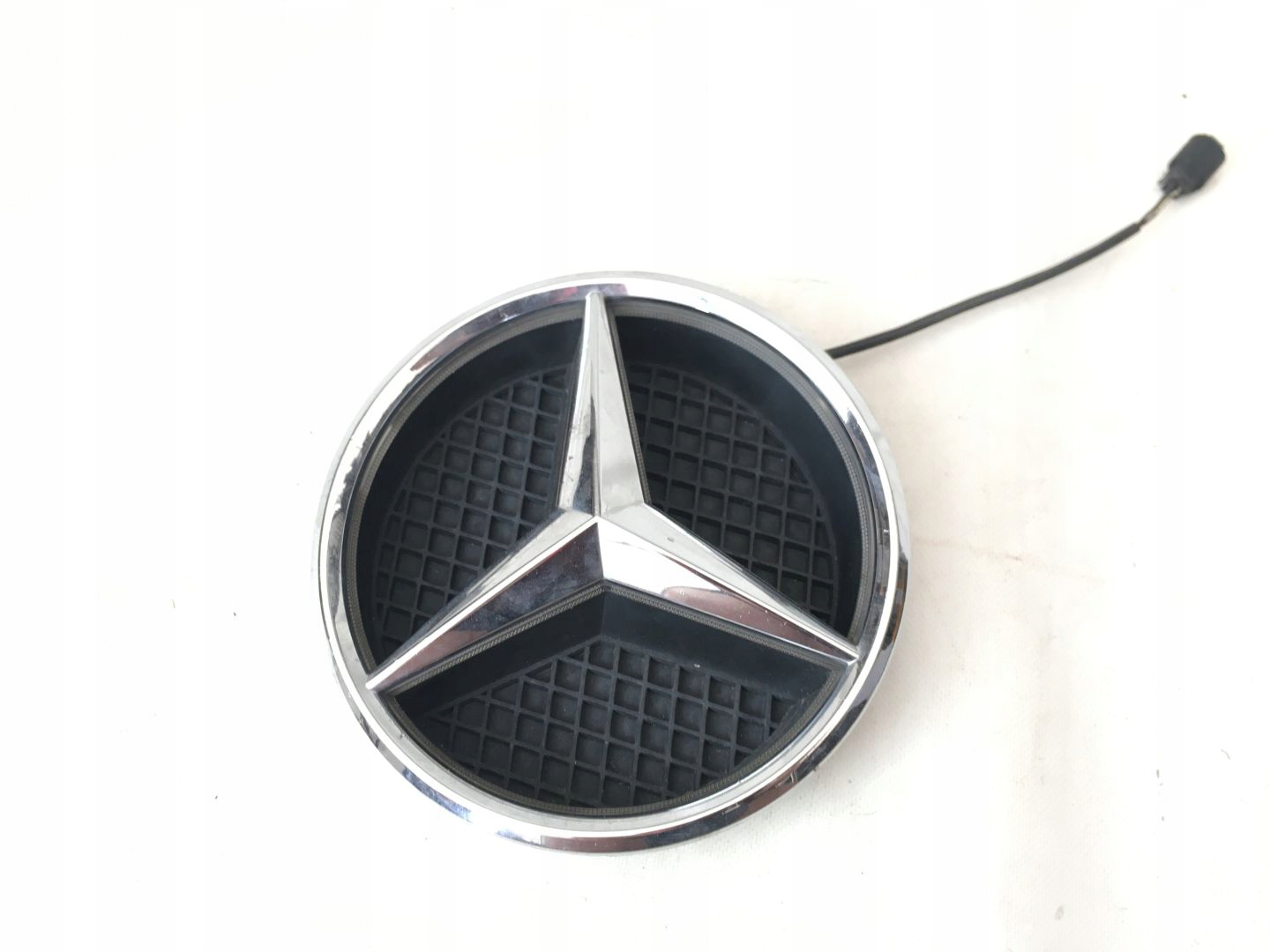 A1668170316 - Mercedes CLA 14-емблема з підсвічуванням LED США