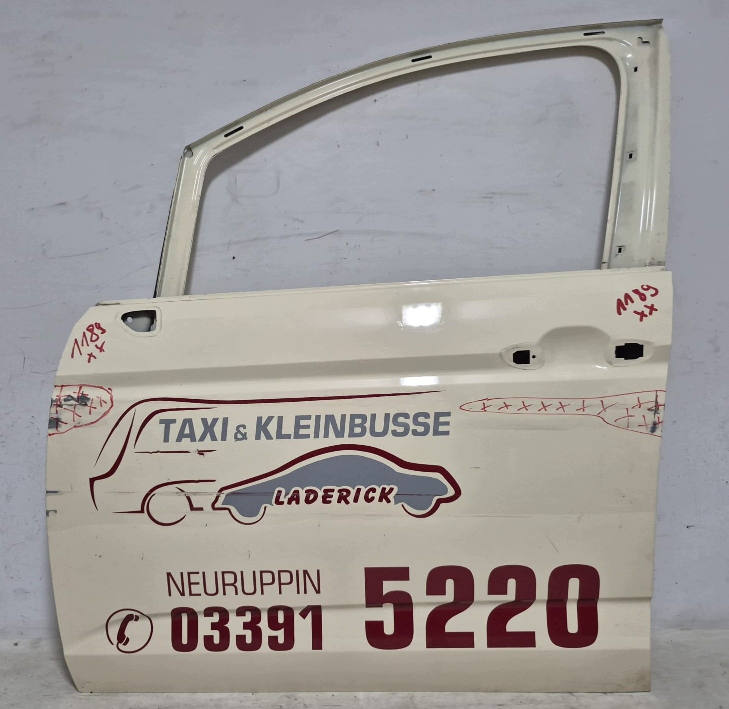 VW TOURAN II 2 5TA 15- door front front left 5TA831311G