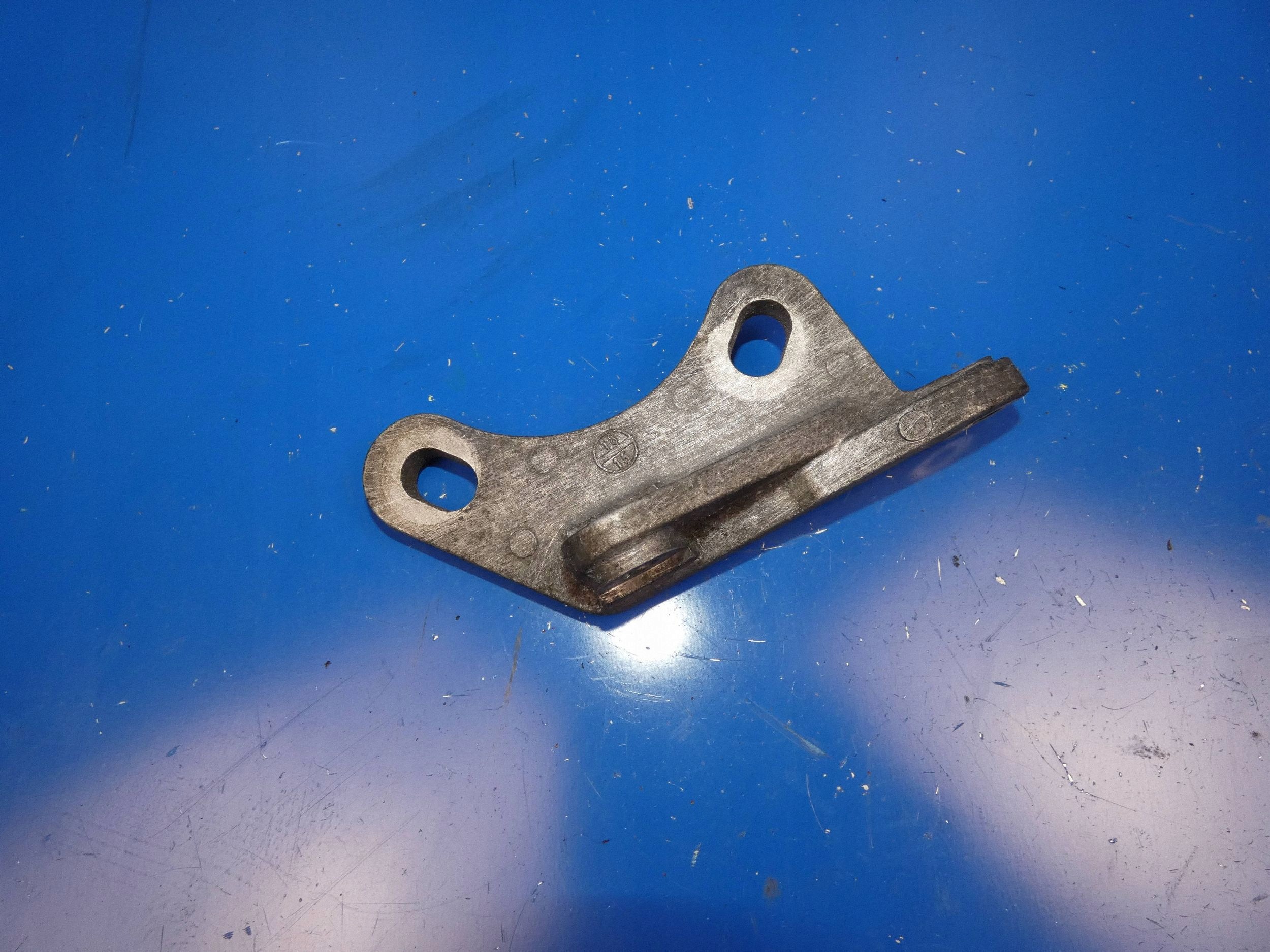VOLVO V90 II S90 XC90 XC60 II 2.0 D5 support étrier MOSTU DYFRA