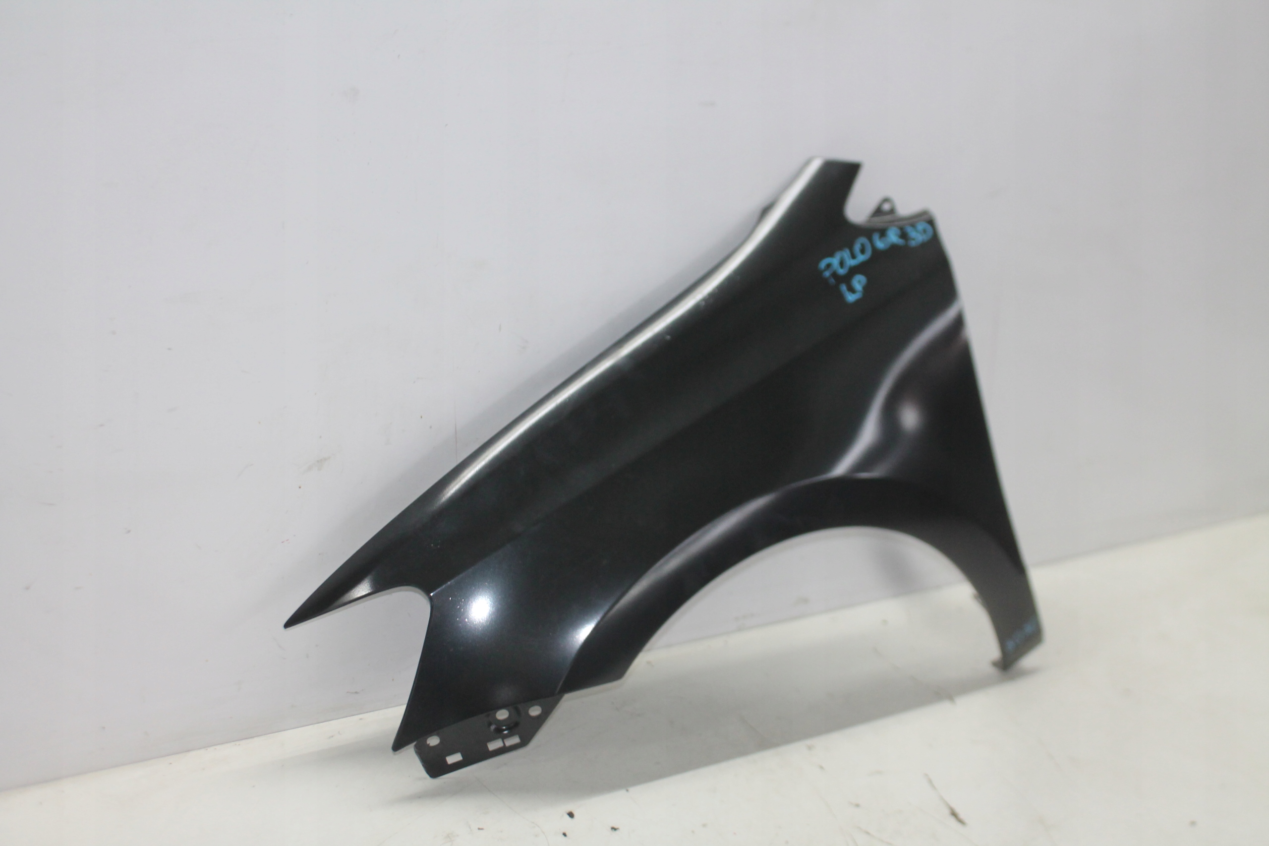 fender left front front MATOWY VW POLO 6R 09-17