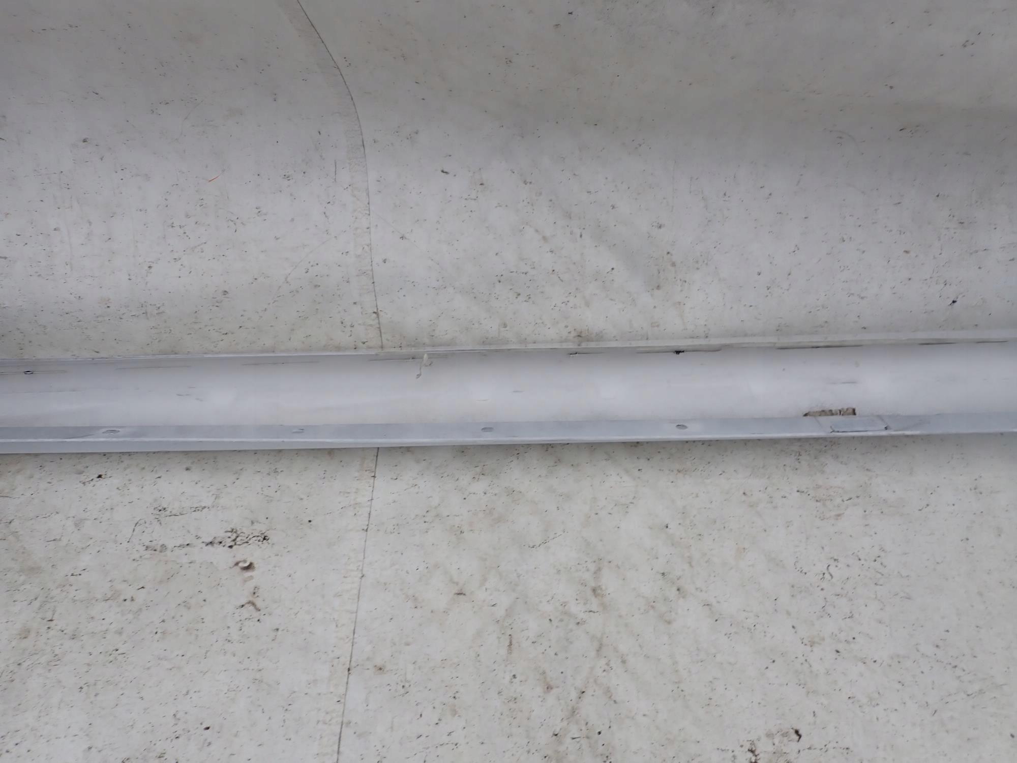 JAGUAR XE 15-> threshold right moulding threshold right