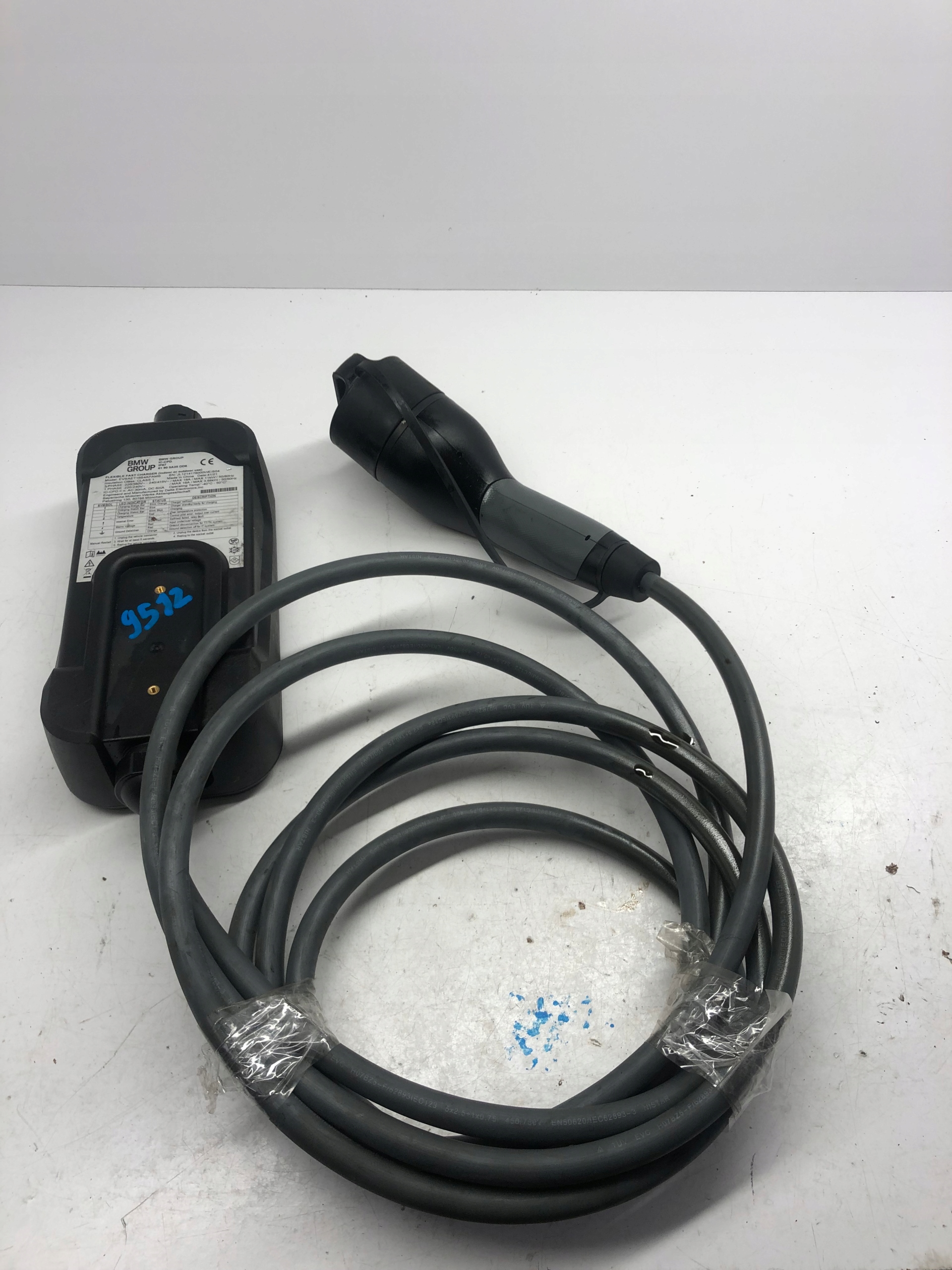 BMW КАБЕЛЬ ЗАРЯДНИЙ КАБЕЛЬ 5A25DD6