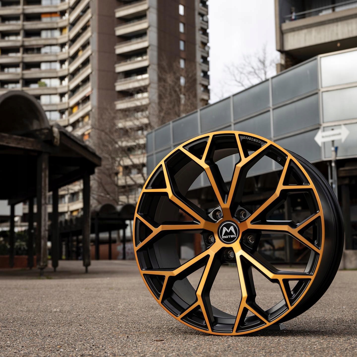 Felga MoTec MCT17 BULL 8,5x19 5x112 ET45 MSC Producent felg MoTec