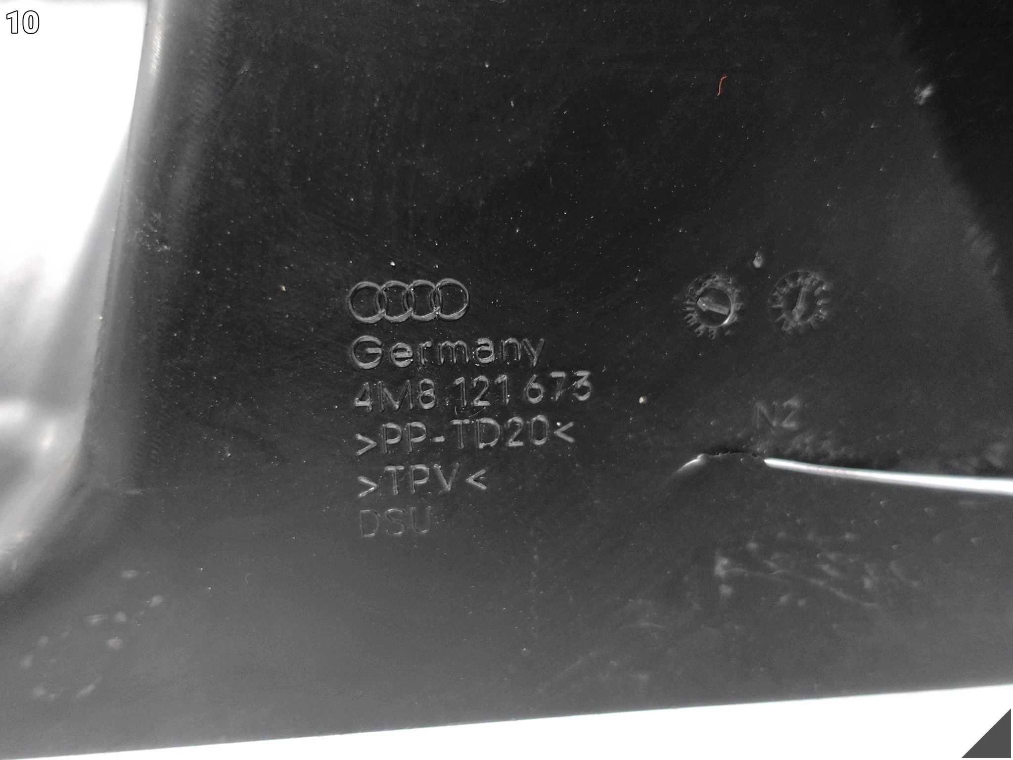 AUDI RSQ8 a 1 4M8 20-24 volant csatorna vzduchový intercoolera předek levá