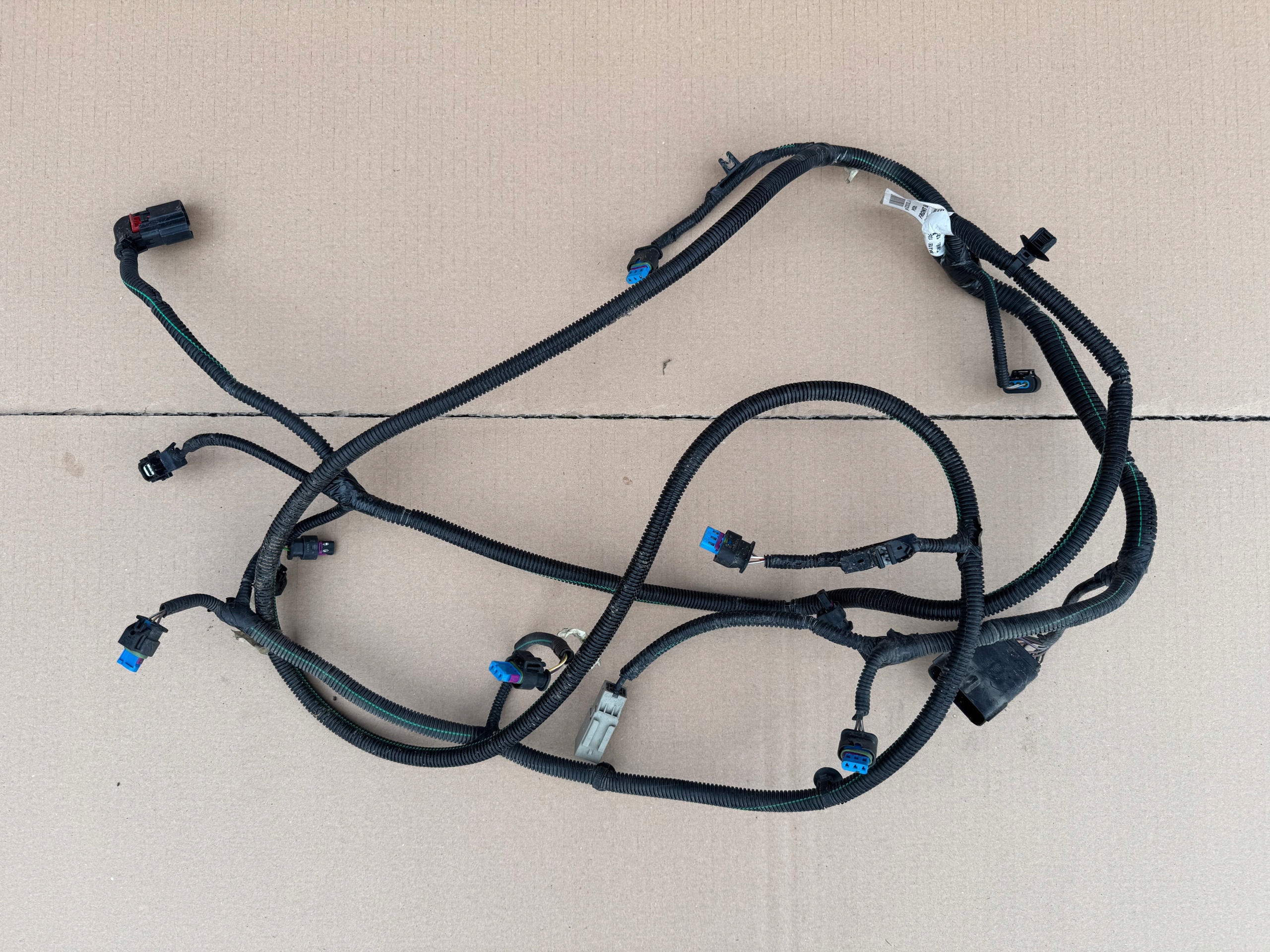 WIĄZKA POD ZDERZAK INSTALACJA CZUJNIKÓW PDC GRILL VOLVO XC40 LIFT 32301822