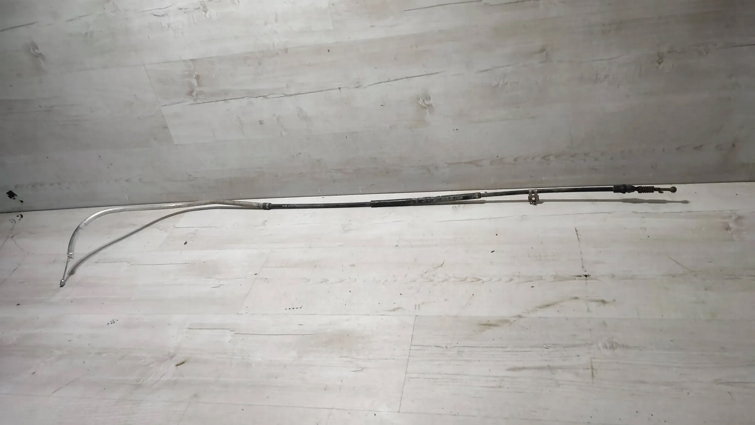 Audi TT 8J 13r 2.0tdi left side rope electric brake