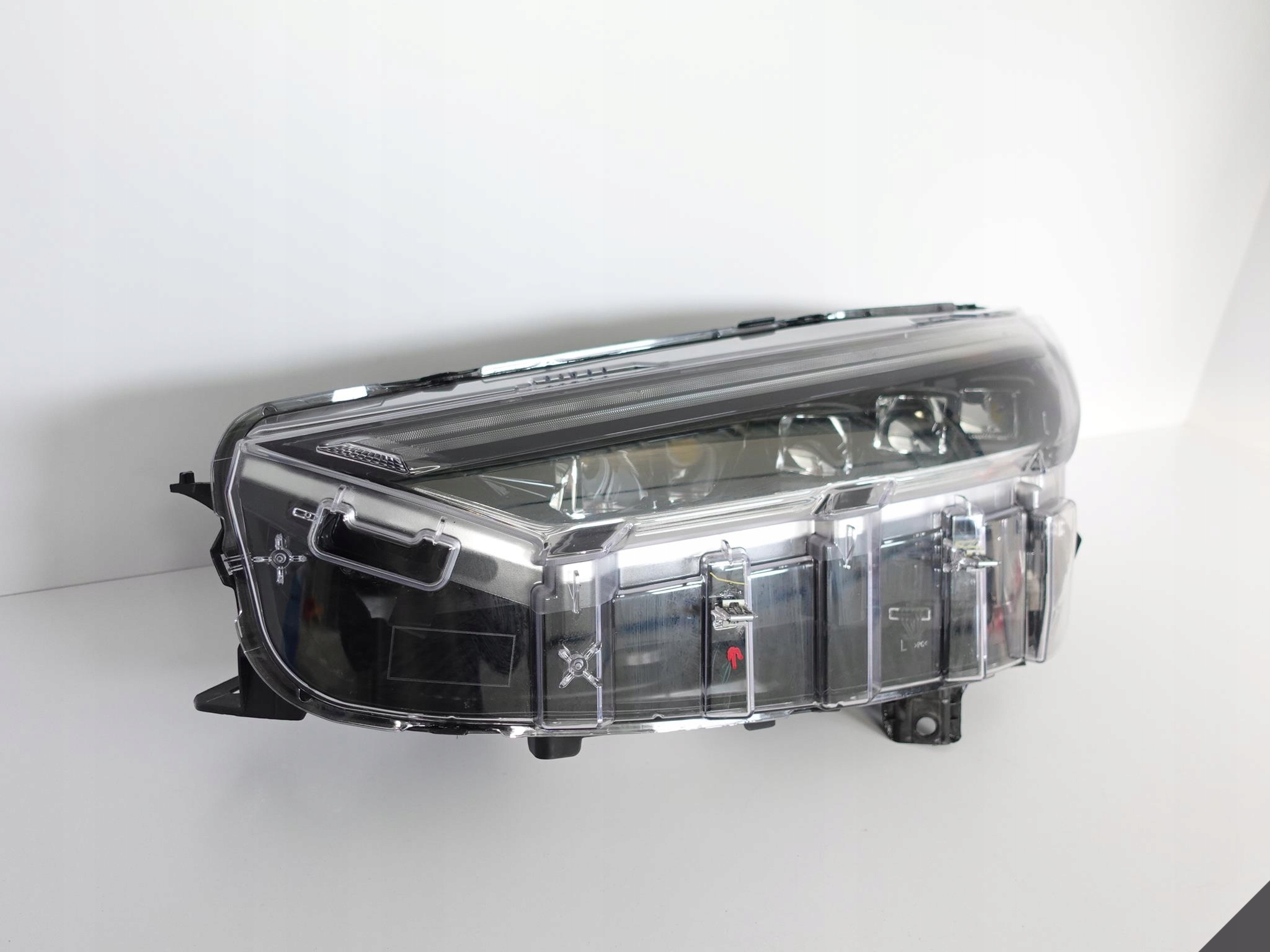 FORD MUSTANG MACH-E 20- LAMPA+MODUŁ FULL LED BASE Strona zabudowy lewa
