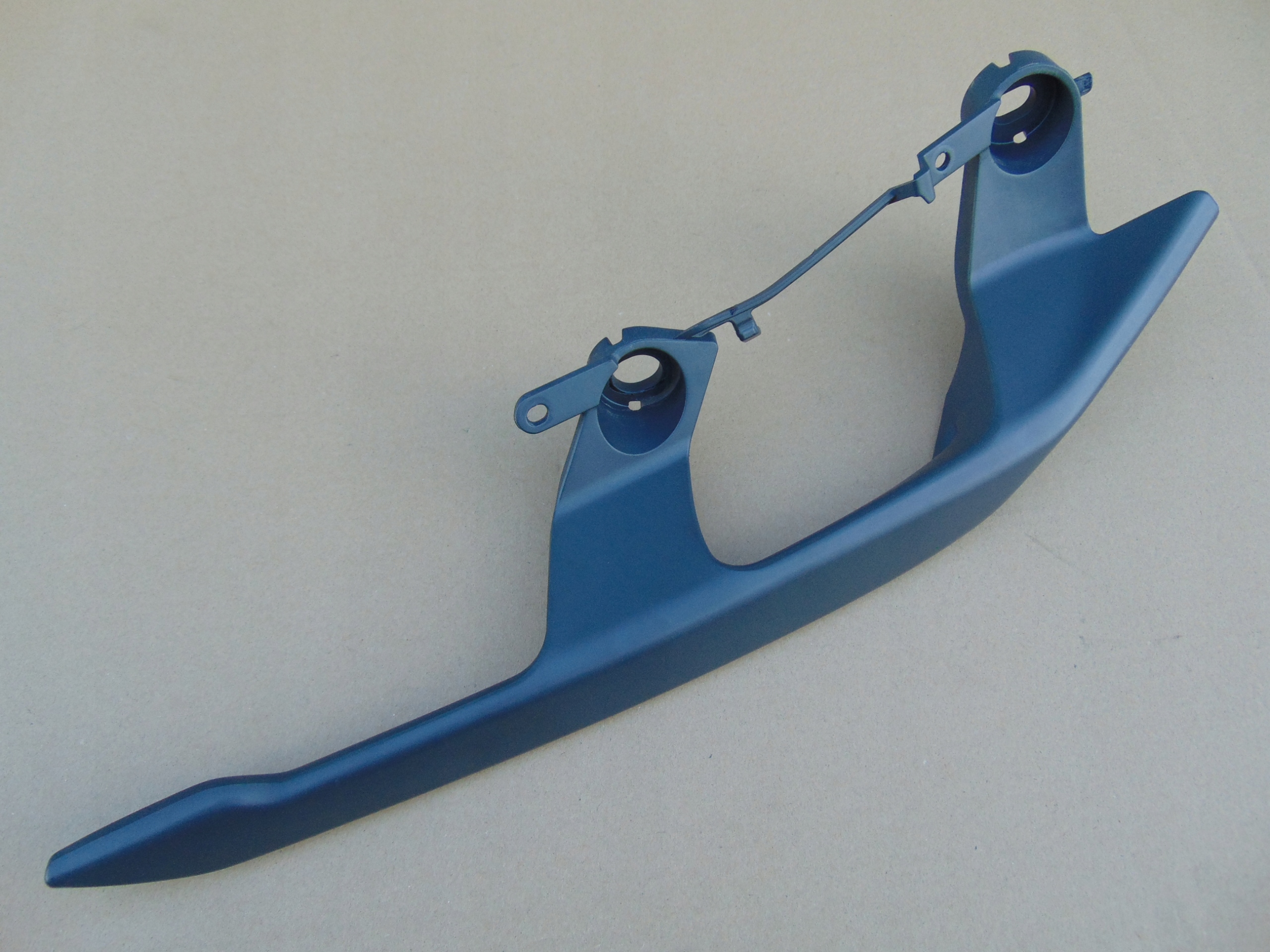 YAMAHA XMAX 125 18 UCHWYT PASAZERA RACZKA PRAWA