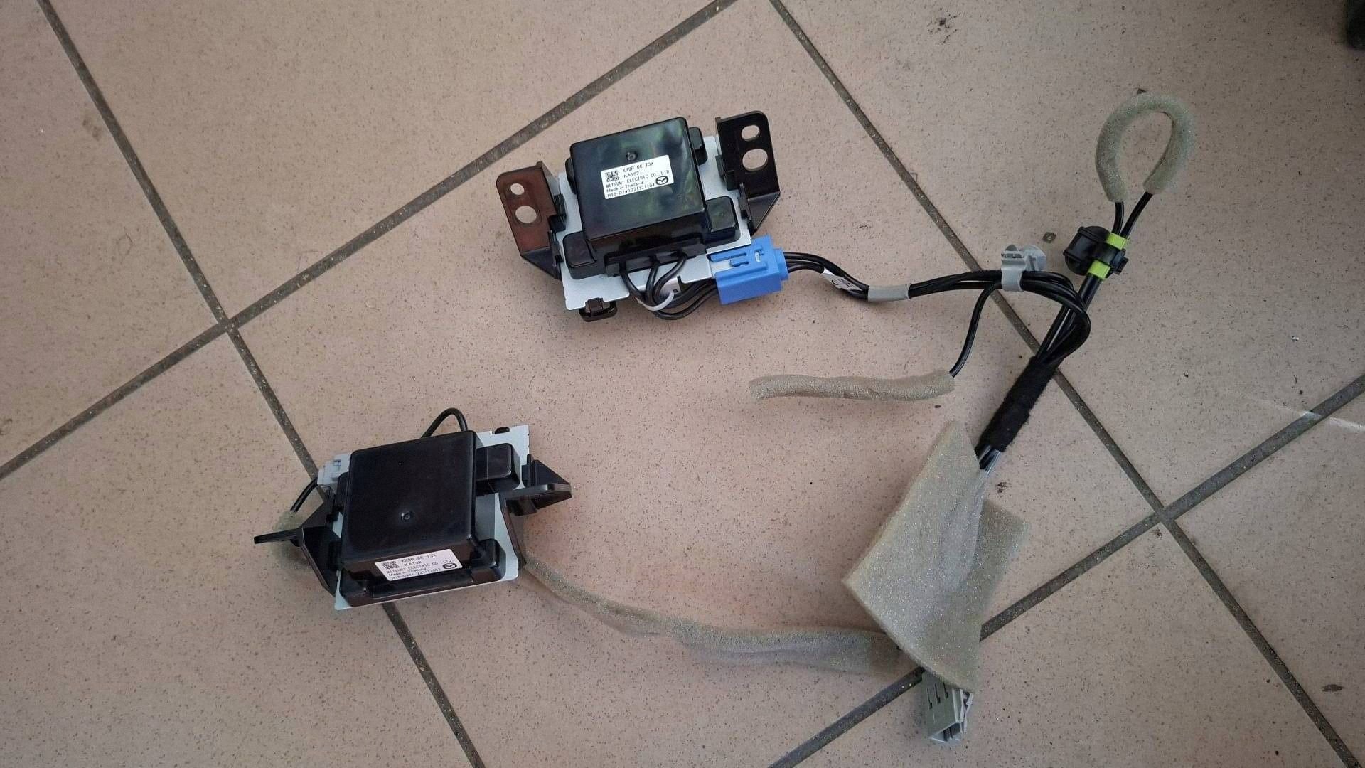 module unité de commande électronique uce anteny Mazda CX-60 KR9P66T3X