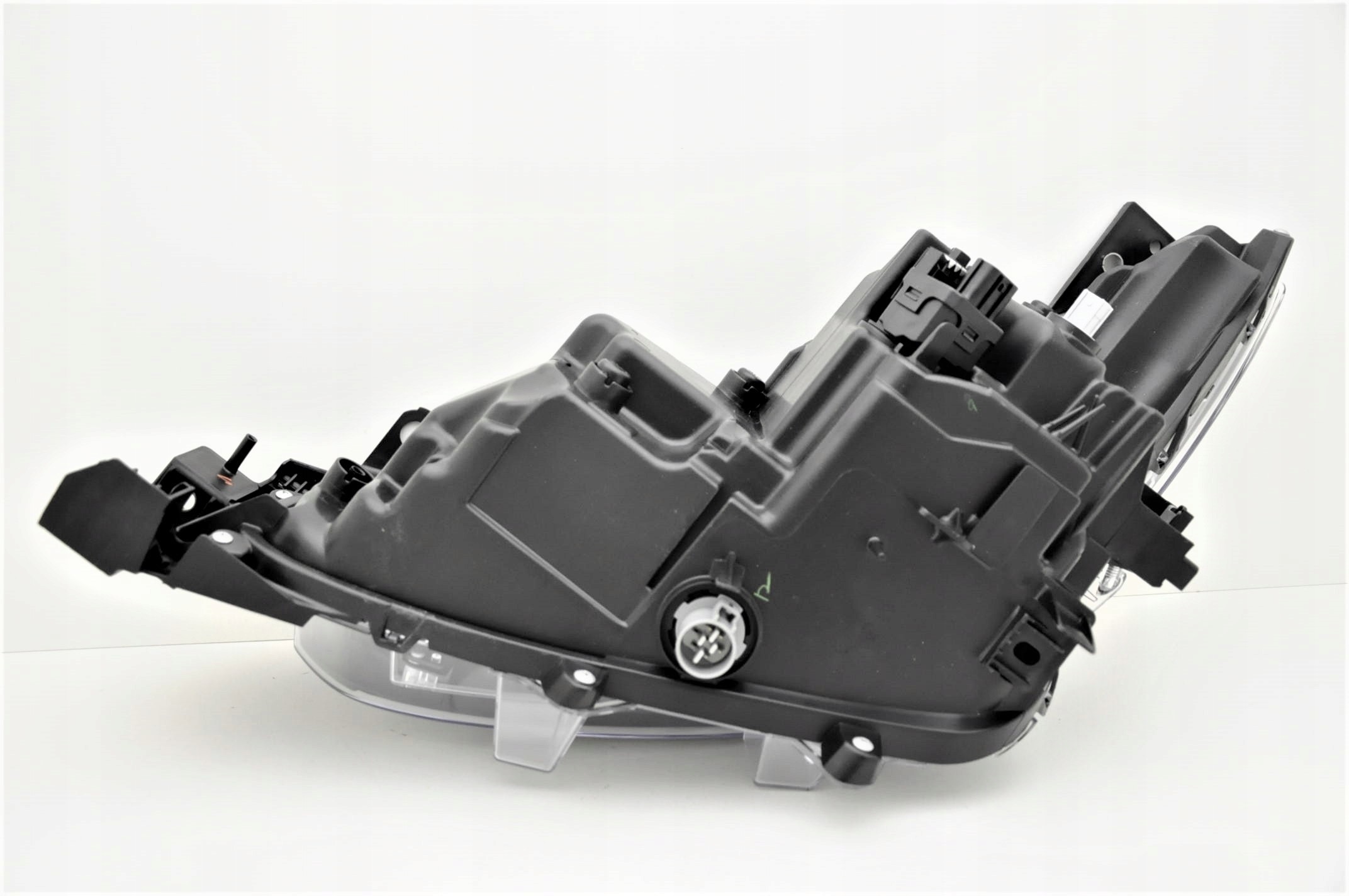 MAZDA 3 OD 2017- REFLEKTORY KPL NOWE FULL LED Wersja Europejska