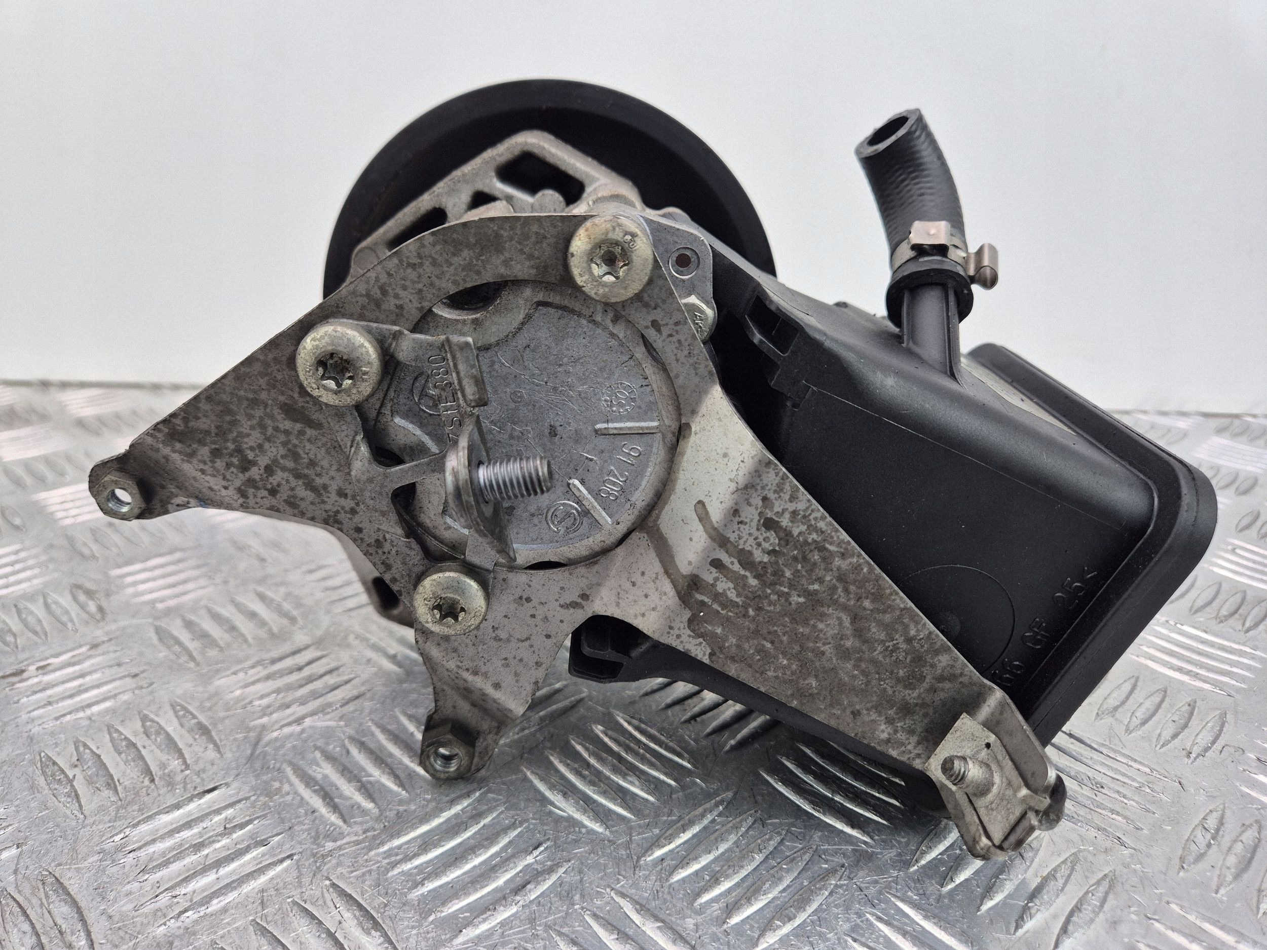BMW X3 E83 30d servo pump 3413807 M57D30(306D3)