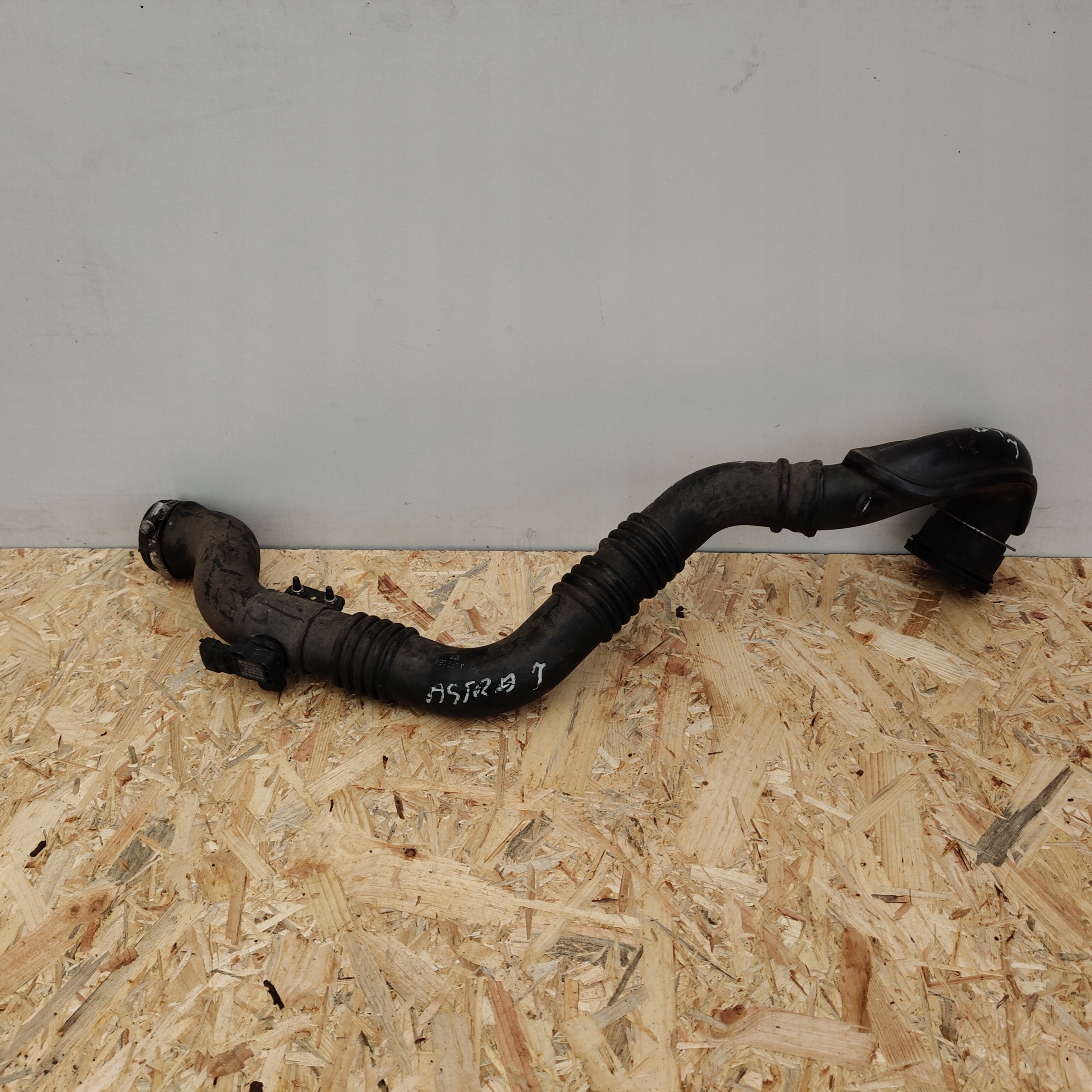 wiring pipe air OPEL 13265276